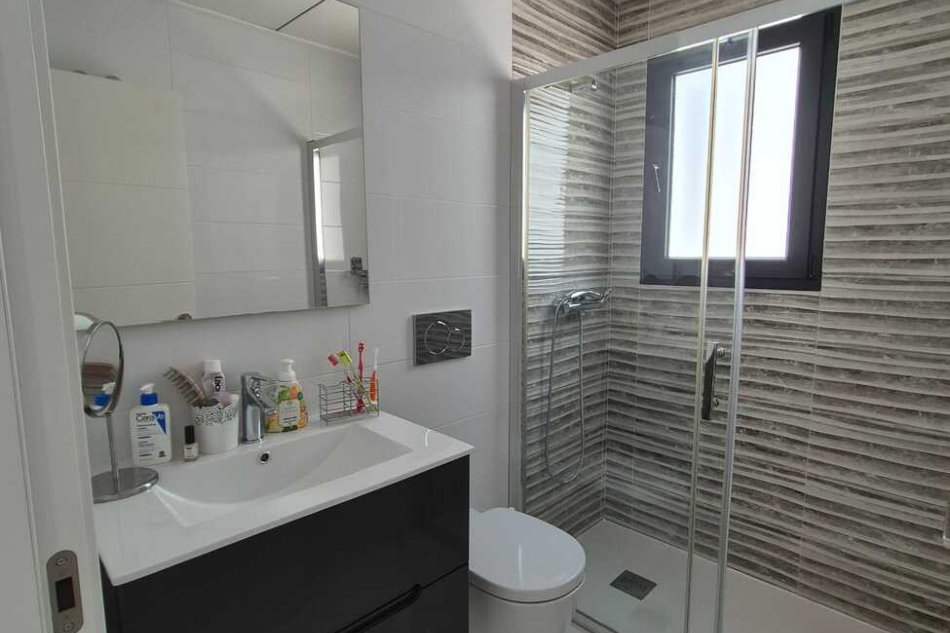 Återförsäljning - Villa -
Bigastro - Costa Blanca