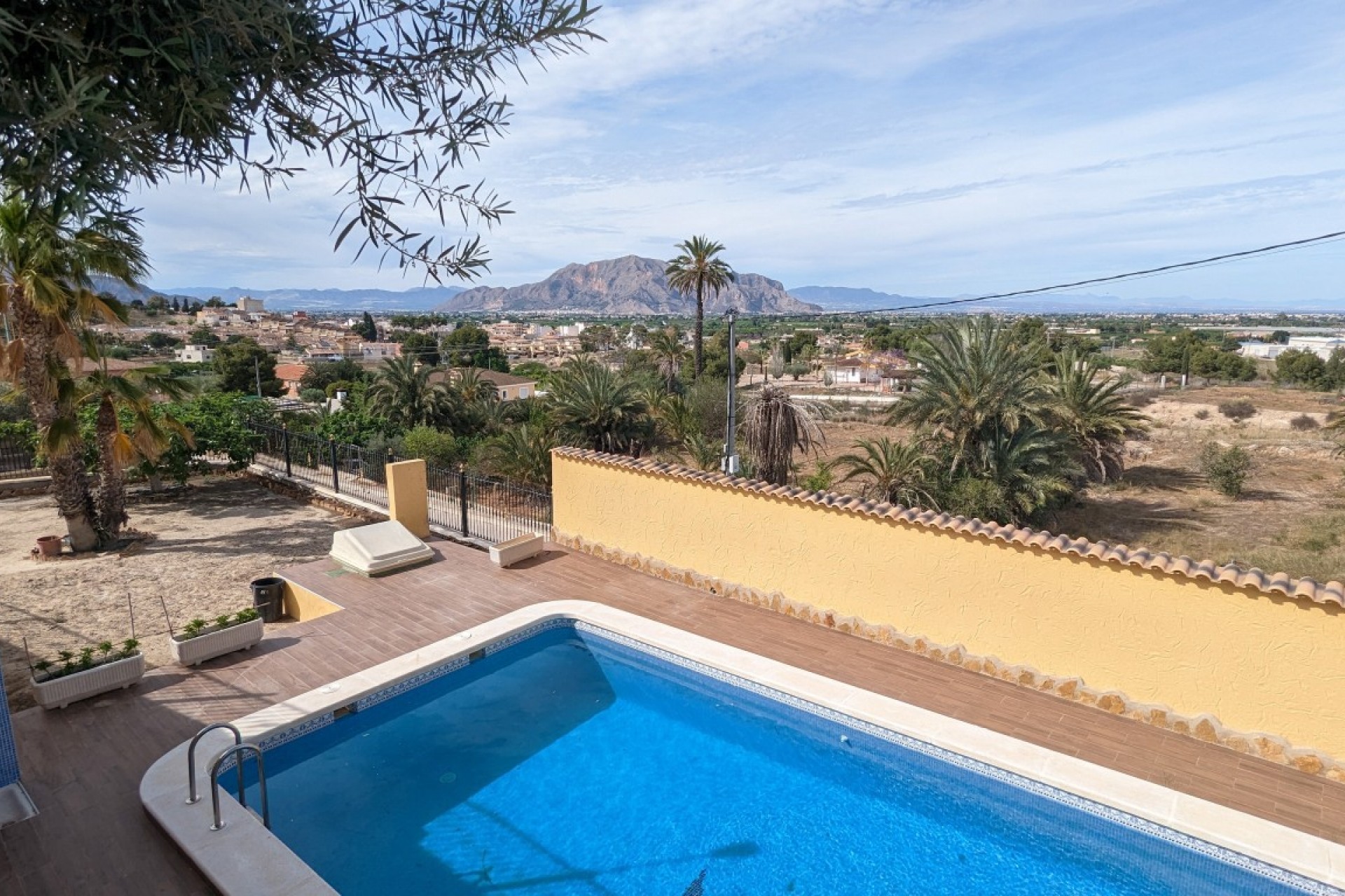 Återförsäljning - Villa -
Bigastro - Inland