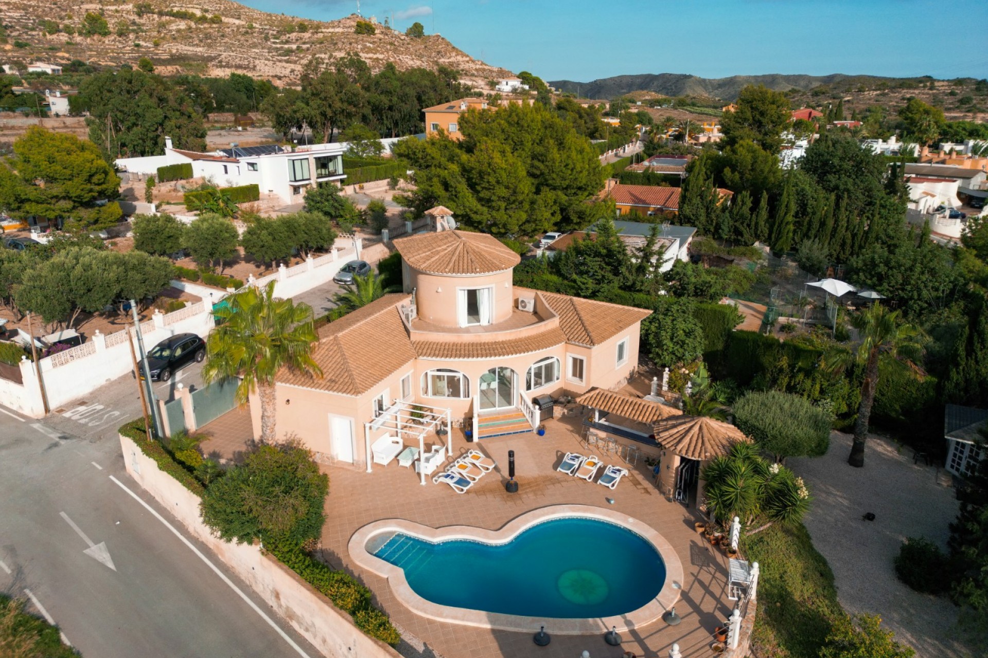 Återförsäljning - Villa -
Busot - Costa Blanca