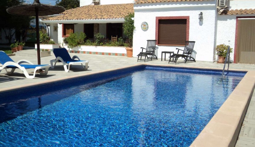 Återförsäljning - Villa -
Cabo Roig - Costa Blanca