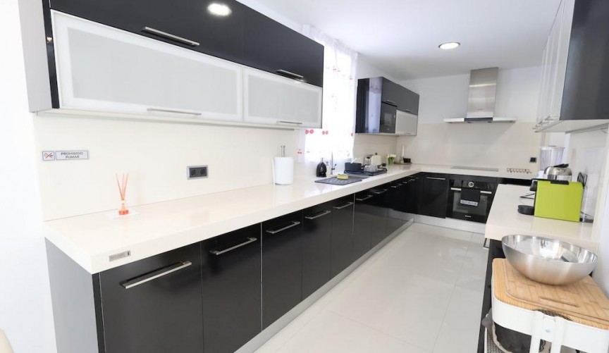 Återförsäljning - Villa -
Cabo Roig - Costa Blanca