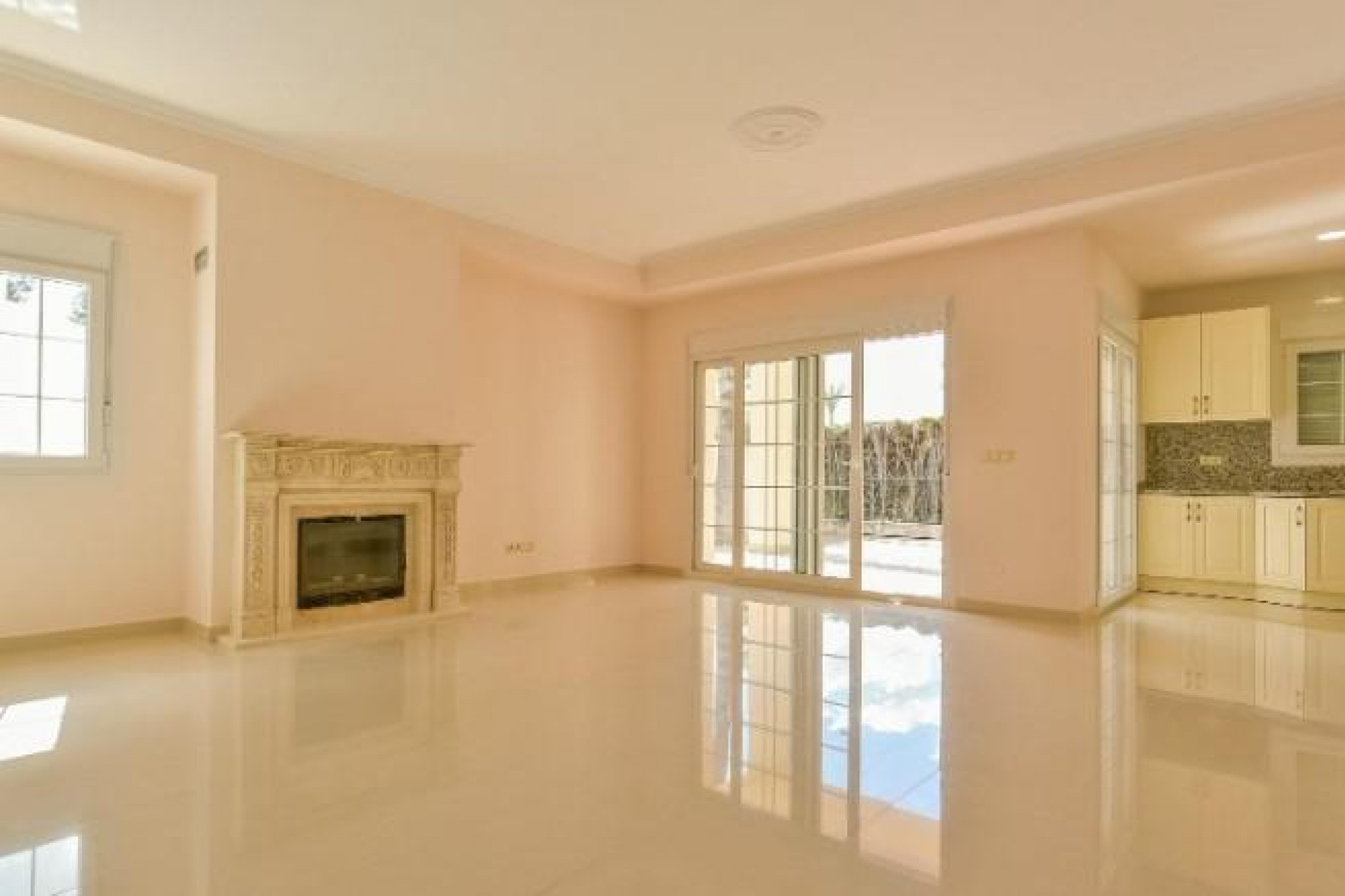 Återförsäljning - Villa -
Cabo Roig - Costa Blanca