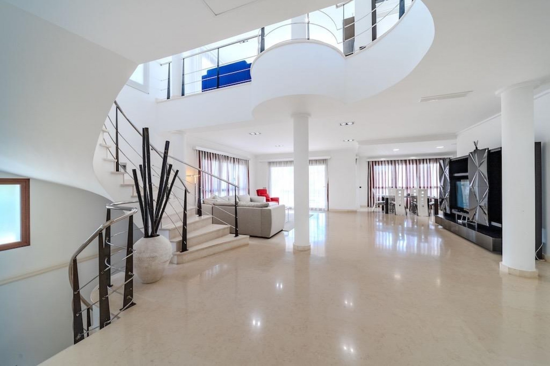 Återförsäljning - Villa -
Cabo Roig - Costa Blanca