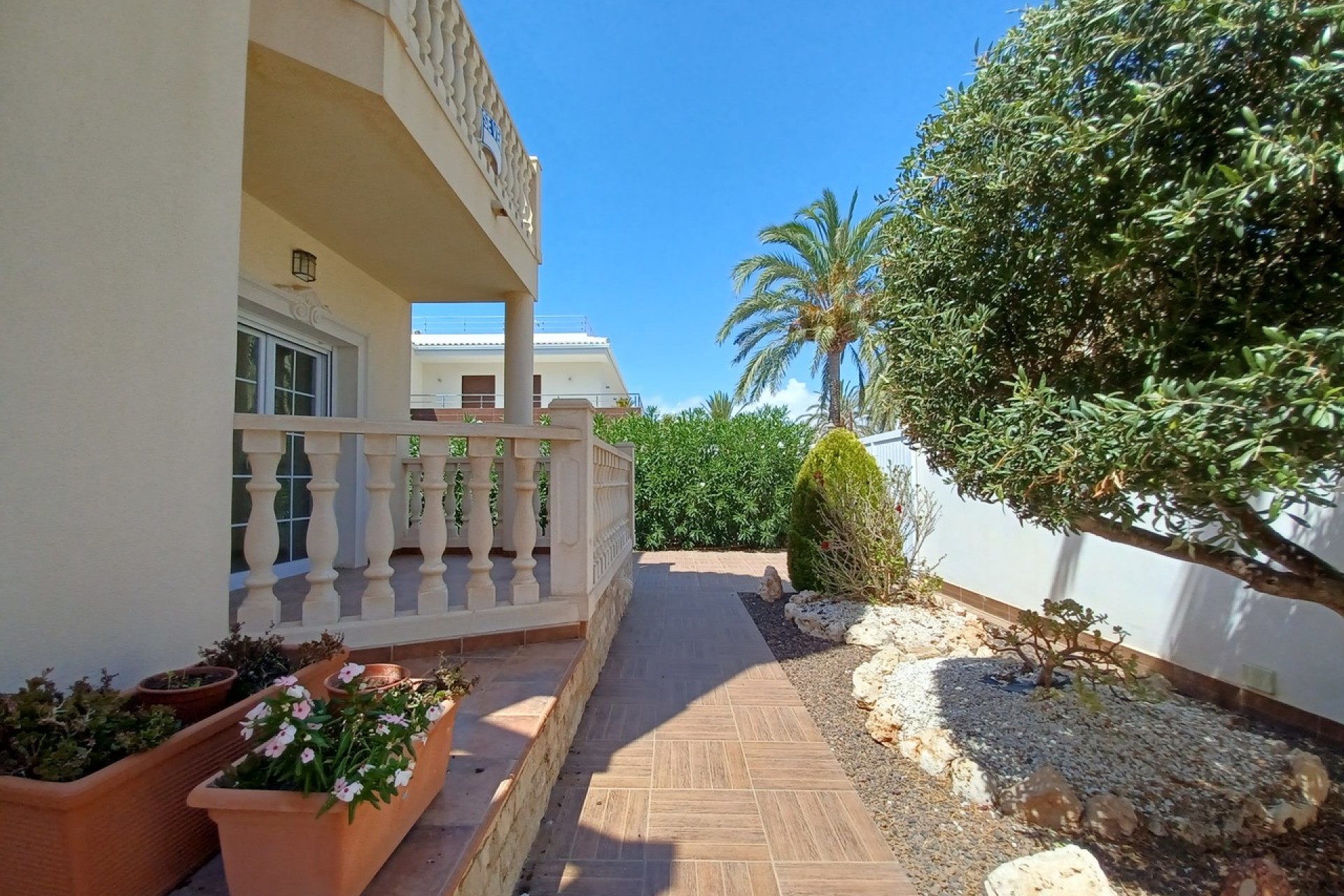 Återförsäljning - Villa -
Cabo Roig - Costa Blanca