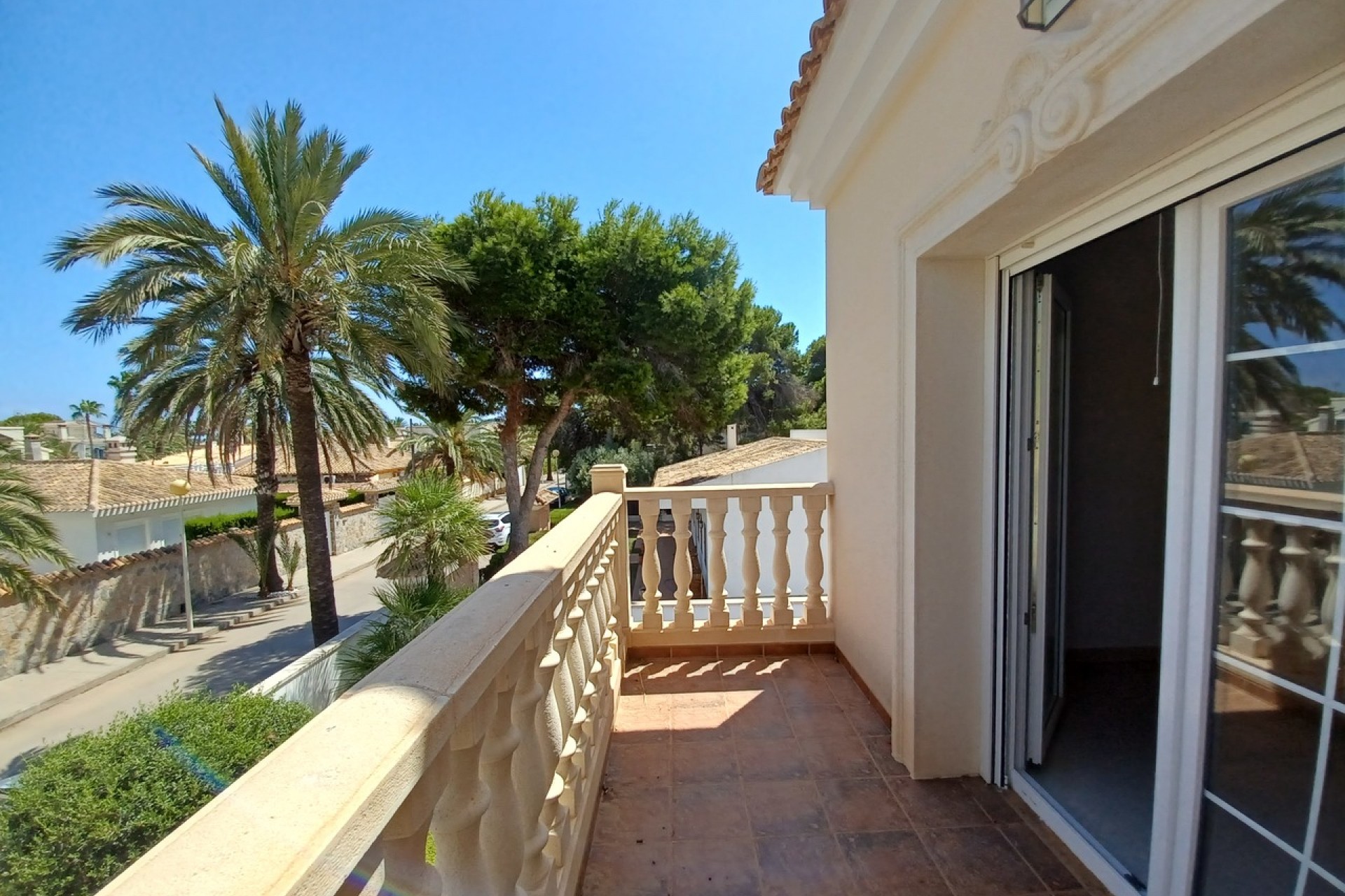 Återförsäljning - Villa -
Cabo Roig - Costa Blanca