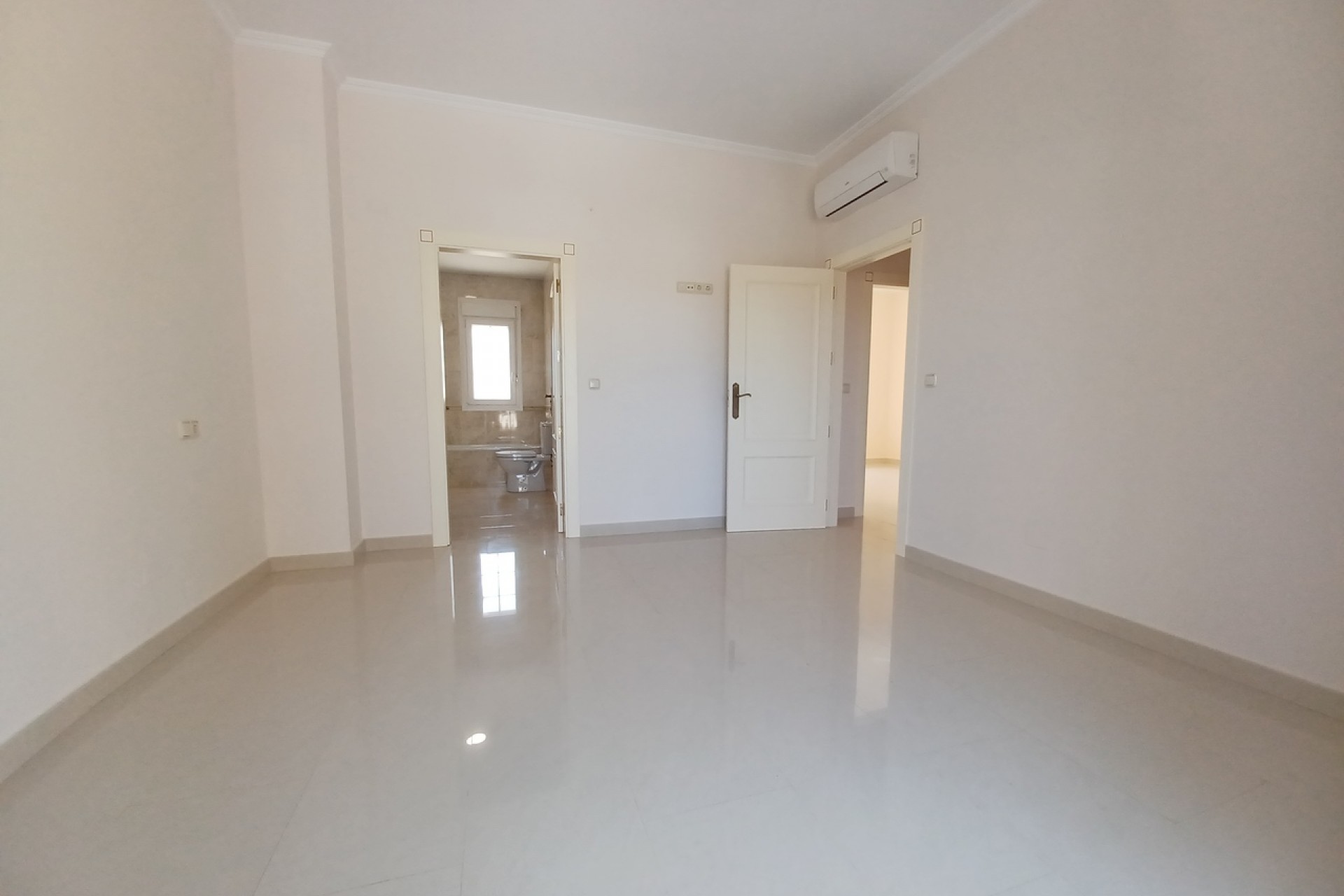 Återförsäljning - Villa -
Cabo Roig - Costa Blanca