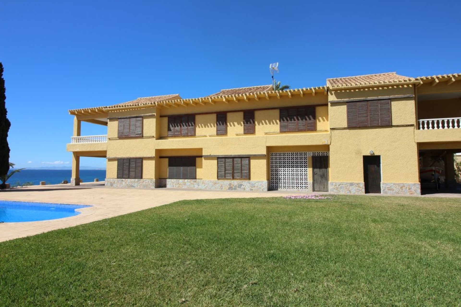 Återförsäljning - Villa -
Cabo Roig - Costa Blanca