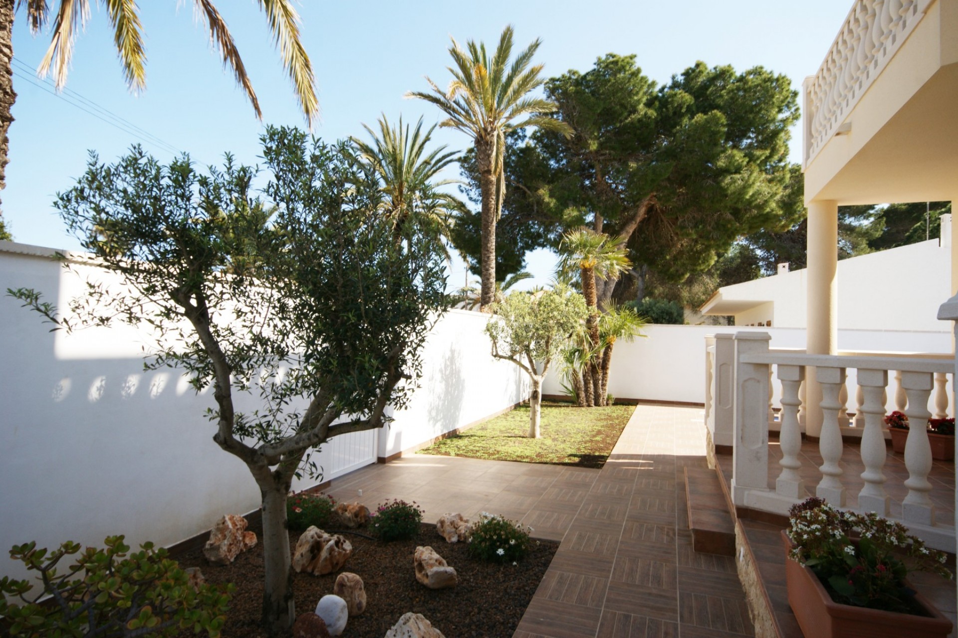 Återförsäljning - Villa -
Cabo Roig - Costa Blanca