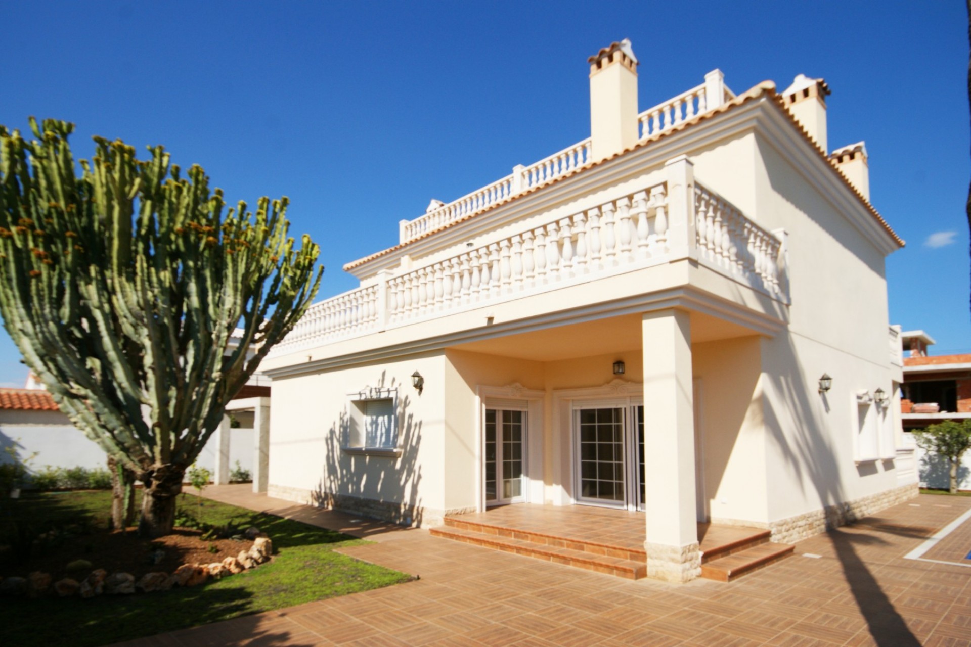 Återförsäljning - Villa -
Cabo Roig - Costa Blanca
