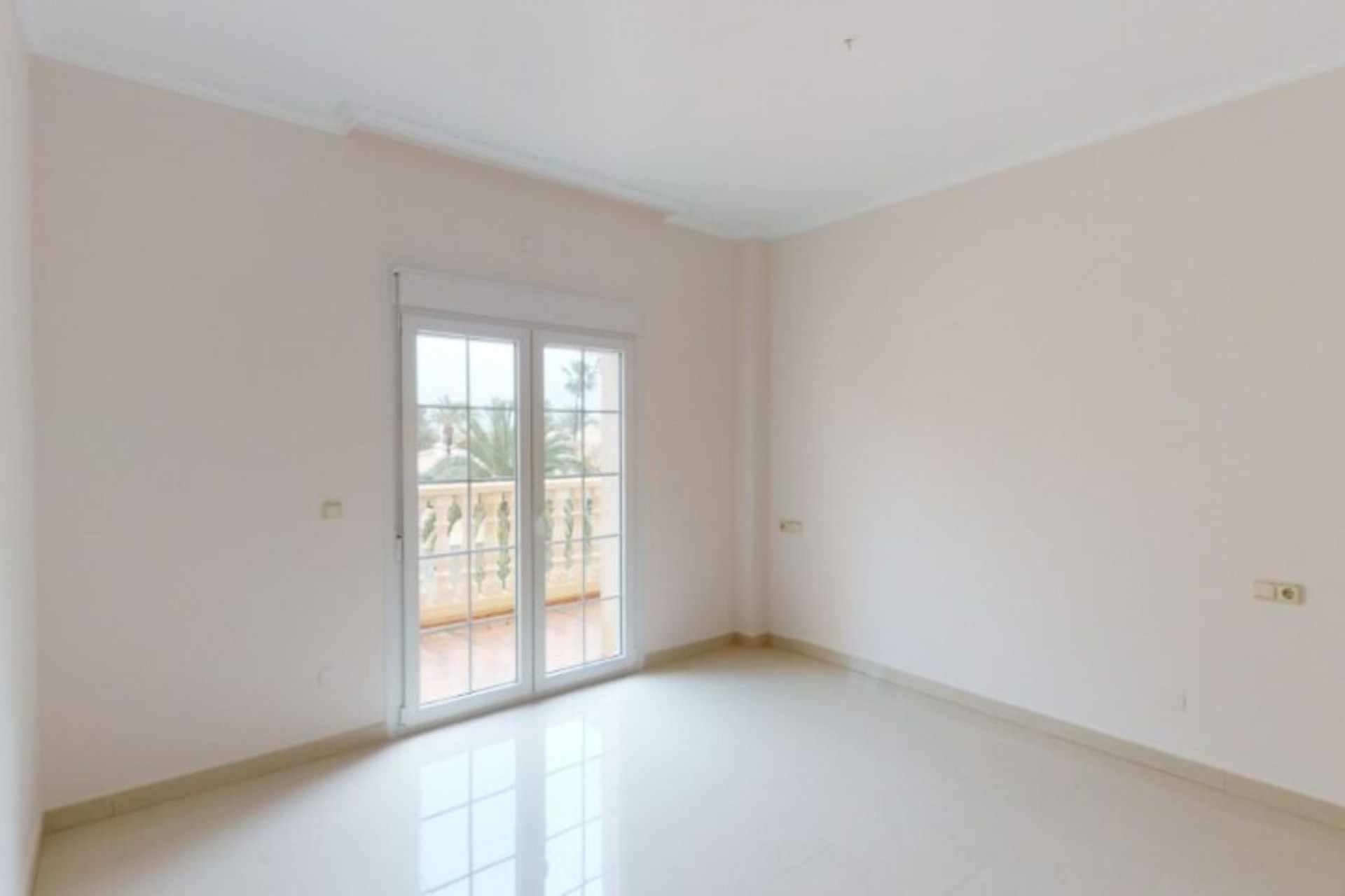 Återförsäljning - Villa -
Cabo Roig - Costa Blanca