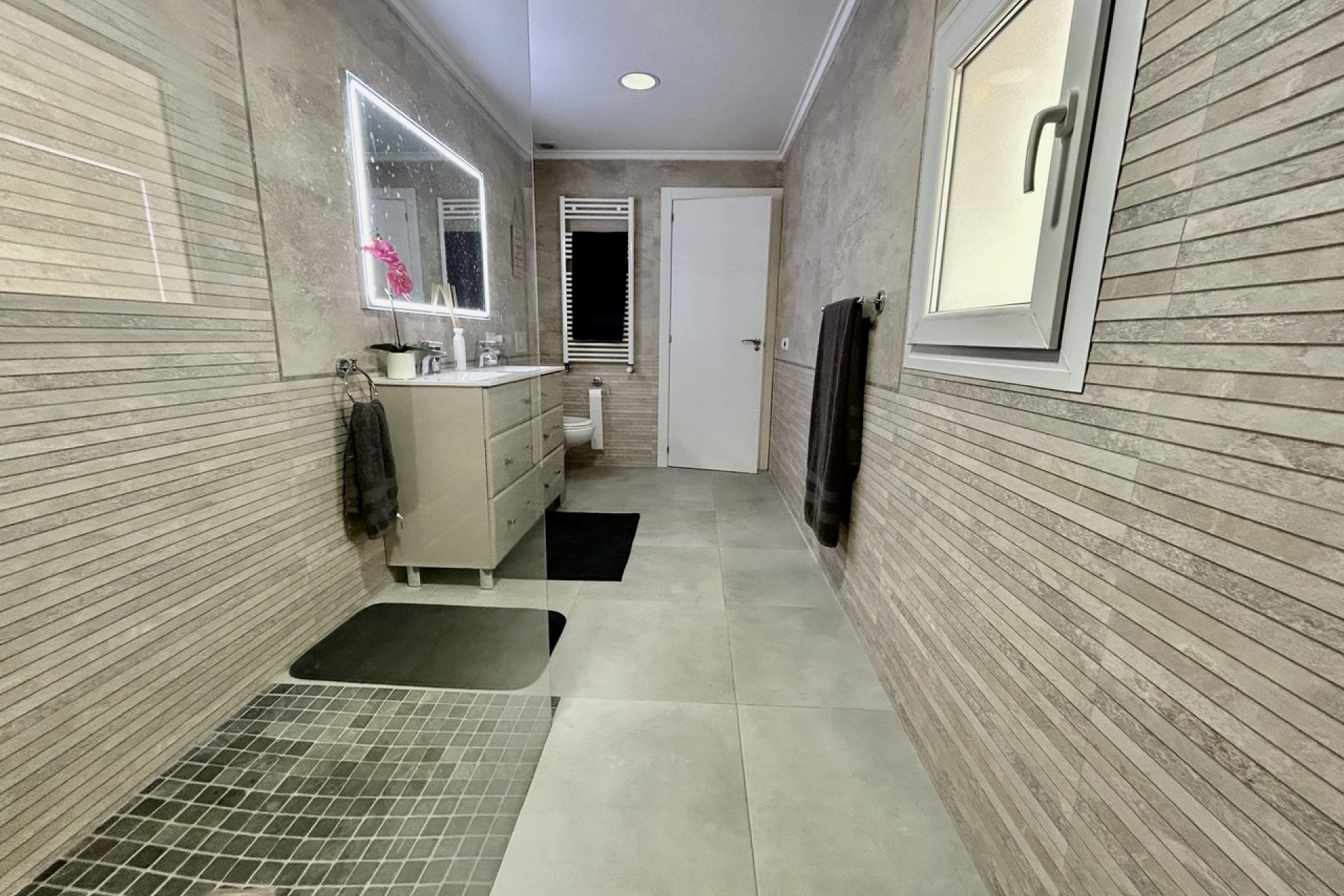 Återförsäljning - Villa -
Cabo Roig - Costa Blanca