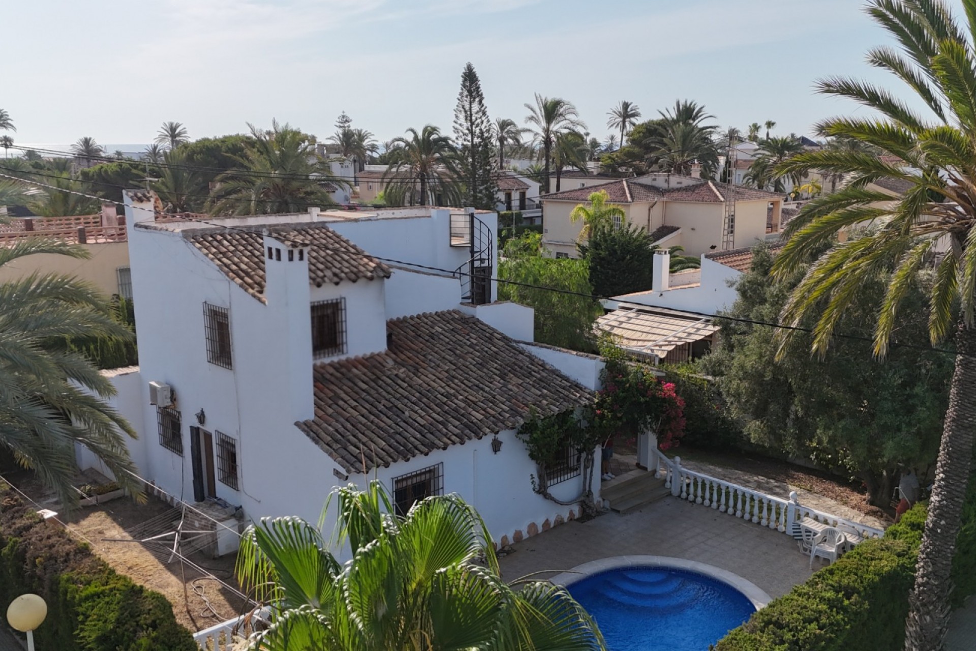 Återförsäljning - Villa -
Cabo Roig - Costa Blanca