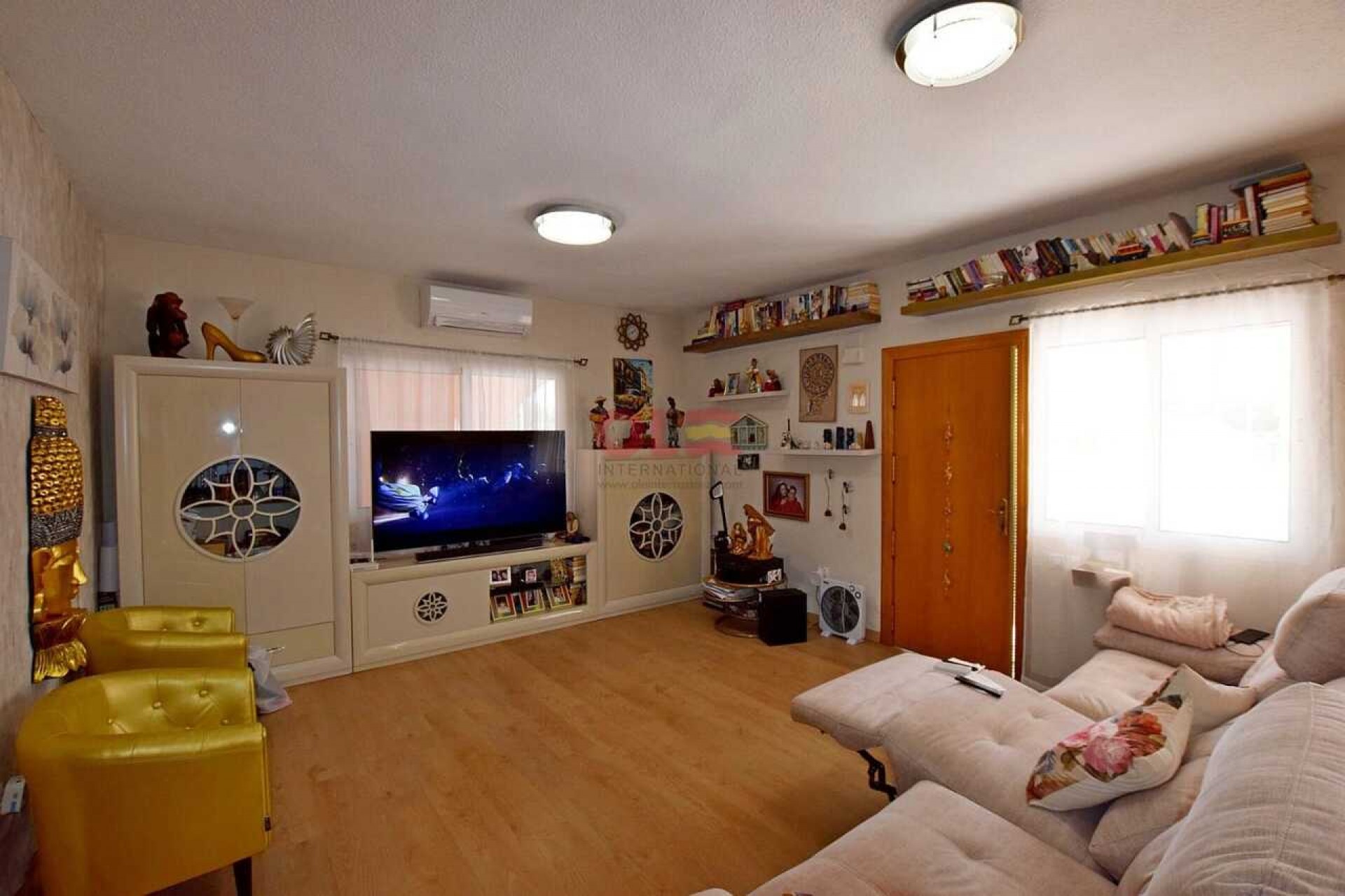 Återförsäljning - Villa -
Cabo Roig - Costa Blanca