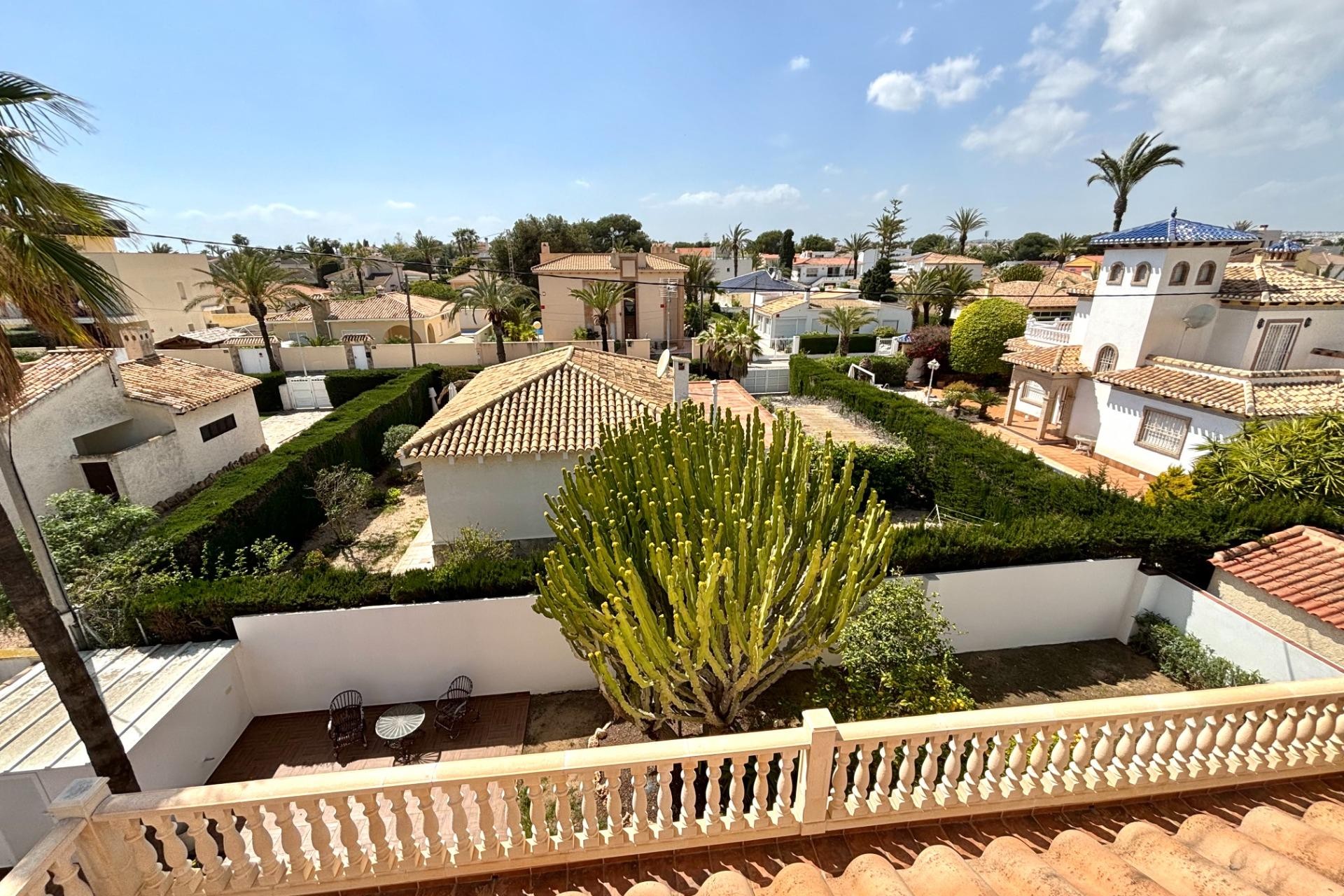 Återförsäljning - Villa -
Cabo Roig - Costa Blanca
