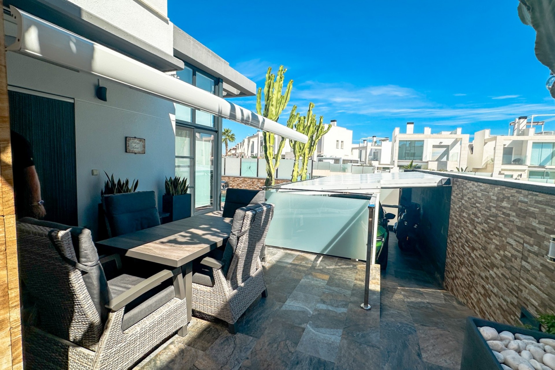 Återförsäljning - Villa -
Cabo Roig - Costa Blanca