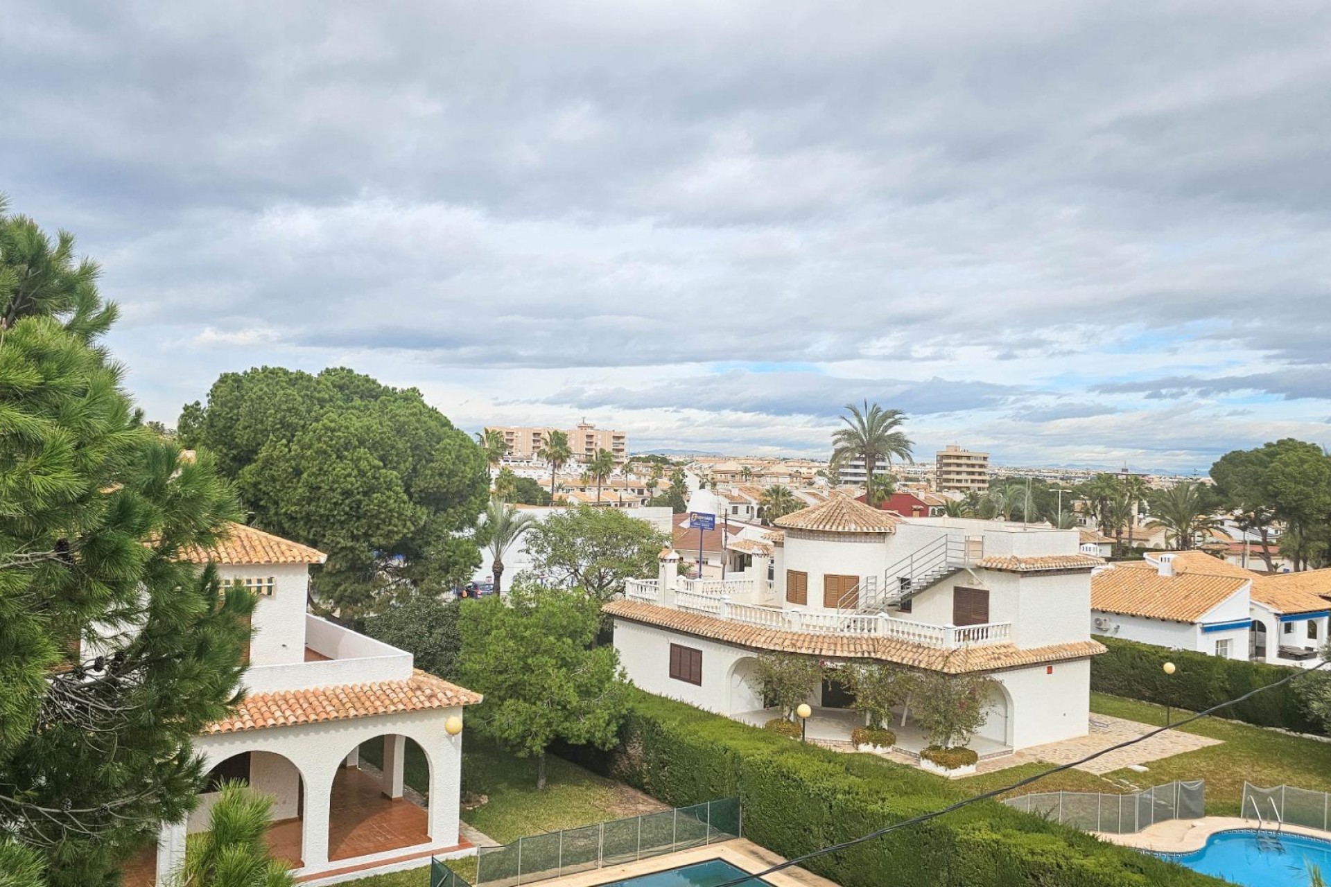 Återförsäljning - Villa -
Cabo Roig