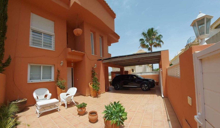 Återförsäljning - Villa -
Calpe - Costa Blanca