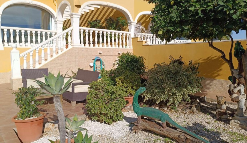 Återförsäljning - Villa -
Calpe - Costa Blanca