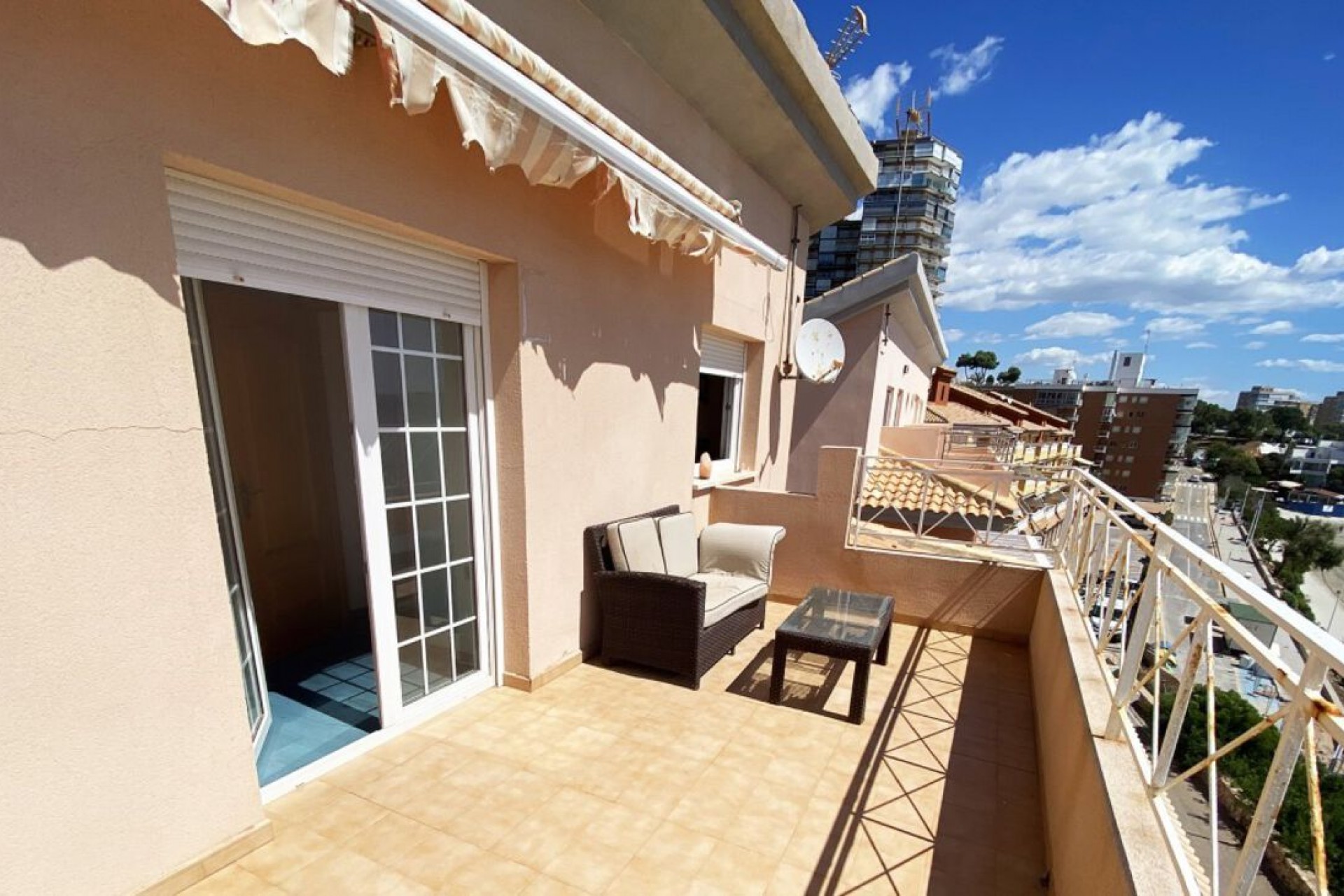 Återförsäljning - Villa -
Campoamor - Costa Blanca