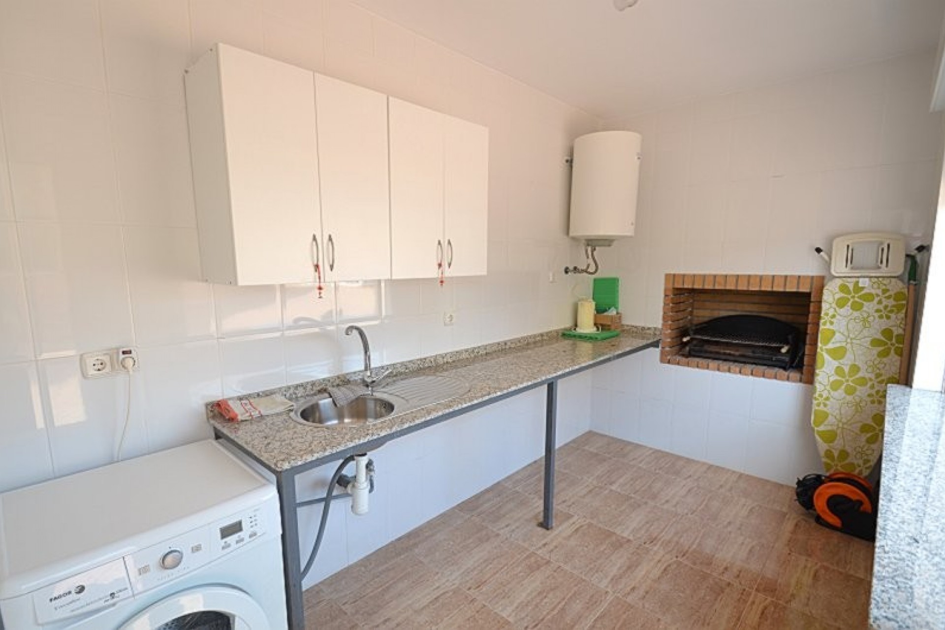 Återförsäljning - Villa -
Campos del Río - Inland