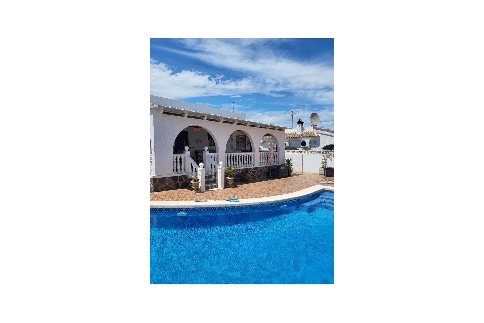 Återförsäljning - Villa -
Camposol - Fortuna