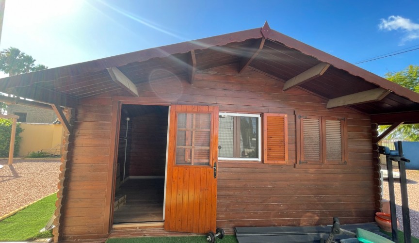 Återförsäljning - Villa -
Catral - Costa Blanca