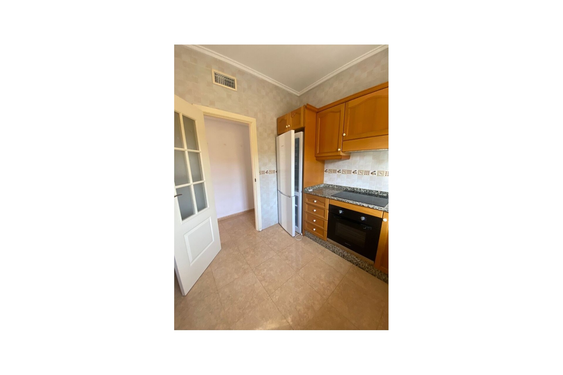 Återförsäljning - Villa -
Catral - Costa Blanca