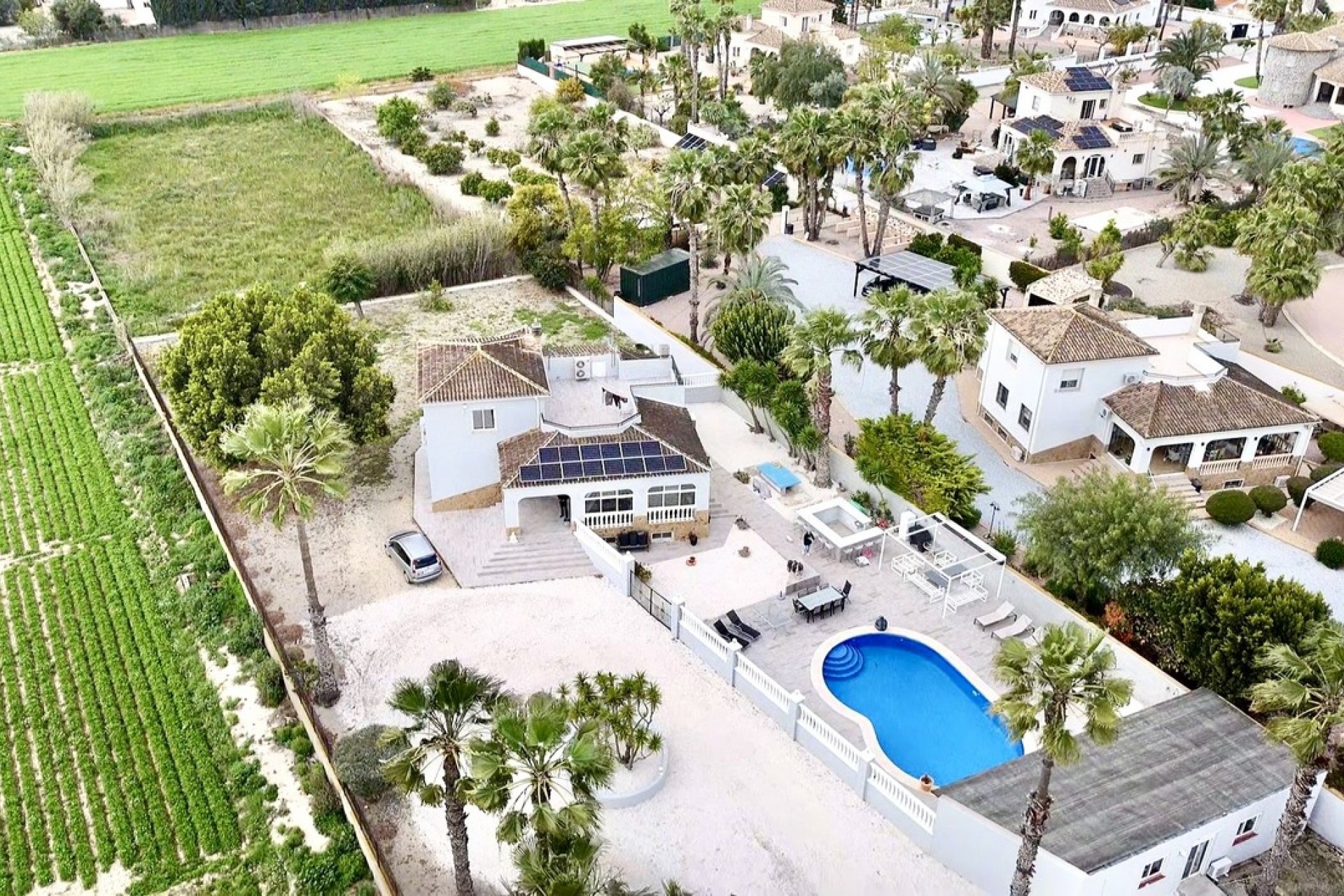 Återförsäljning - Villa -
Catral - Costa Blanca