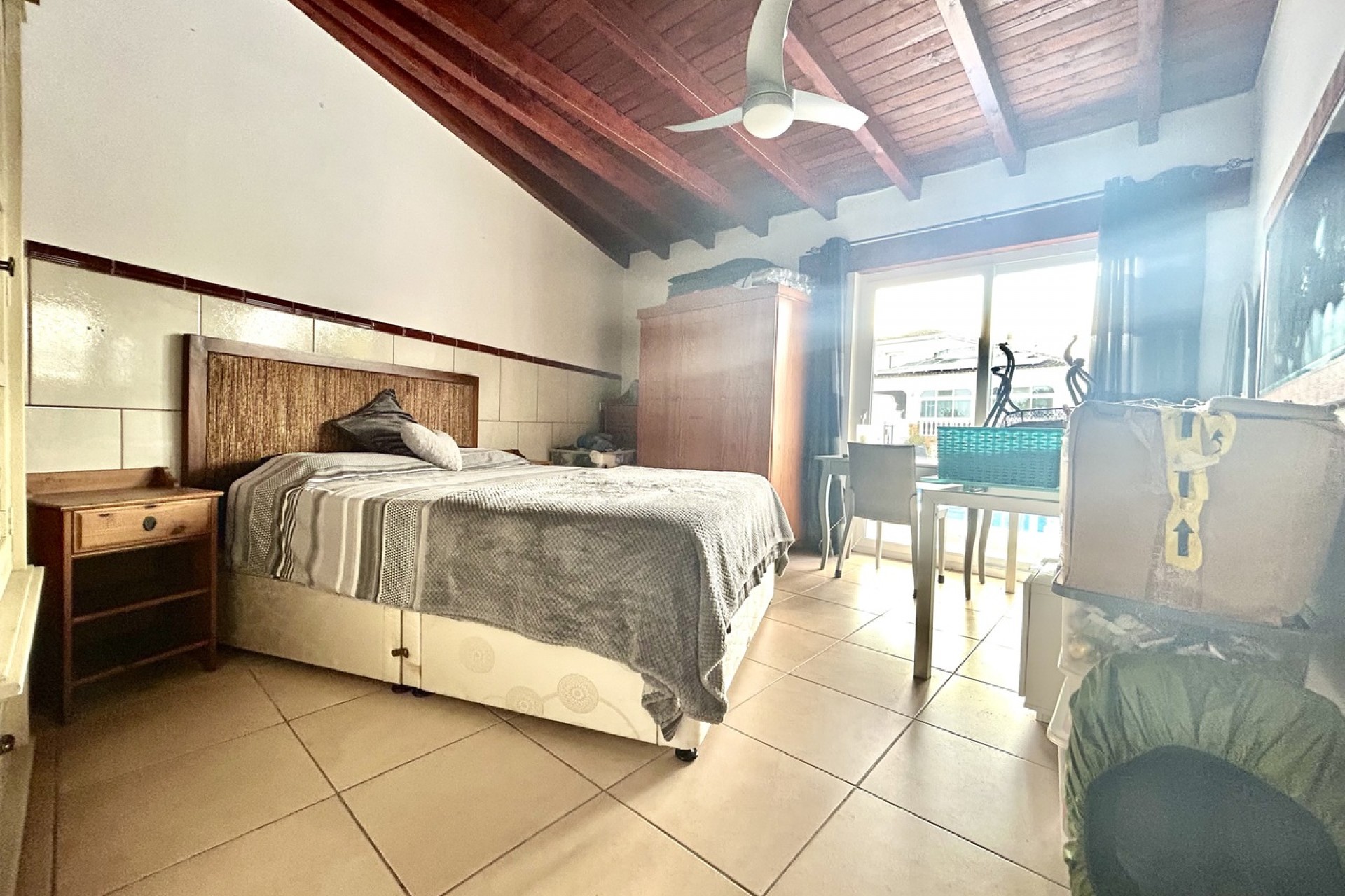 Återförsäljning - Villa -
Catral - Costa Blanca