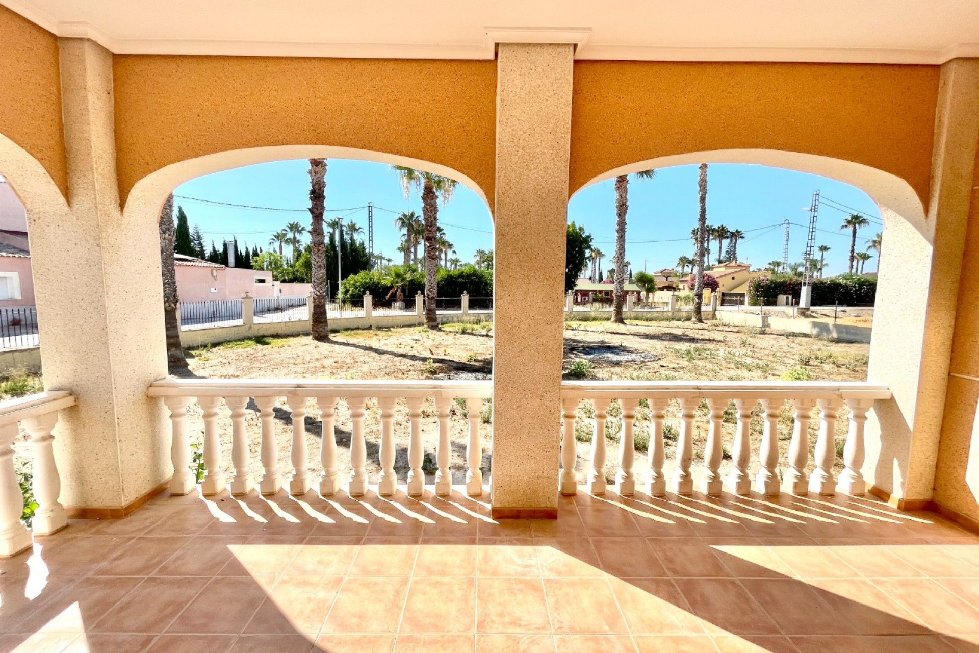 Återförsäljning - Villa -
Catral - Costa Blanca