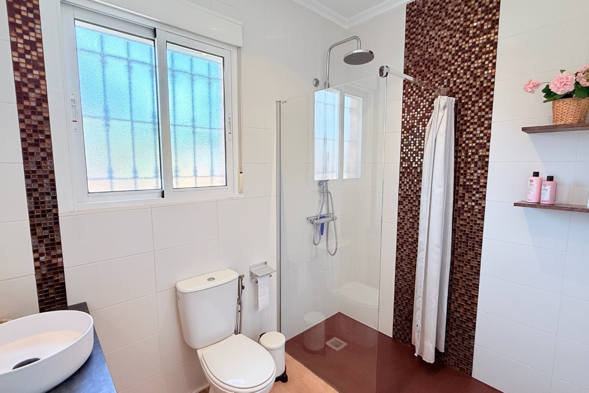 Återförsäljning - Villa -
Catral - Costa Blanca