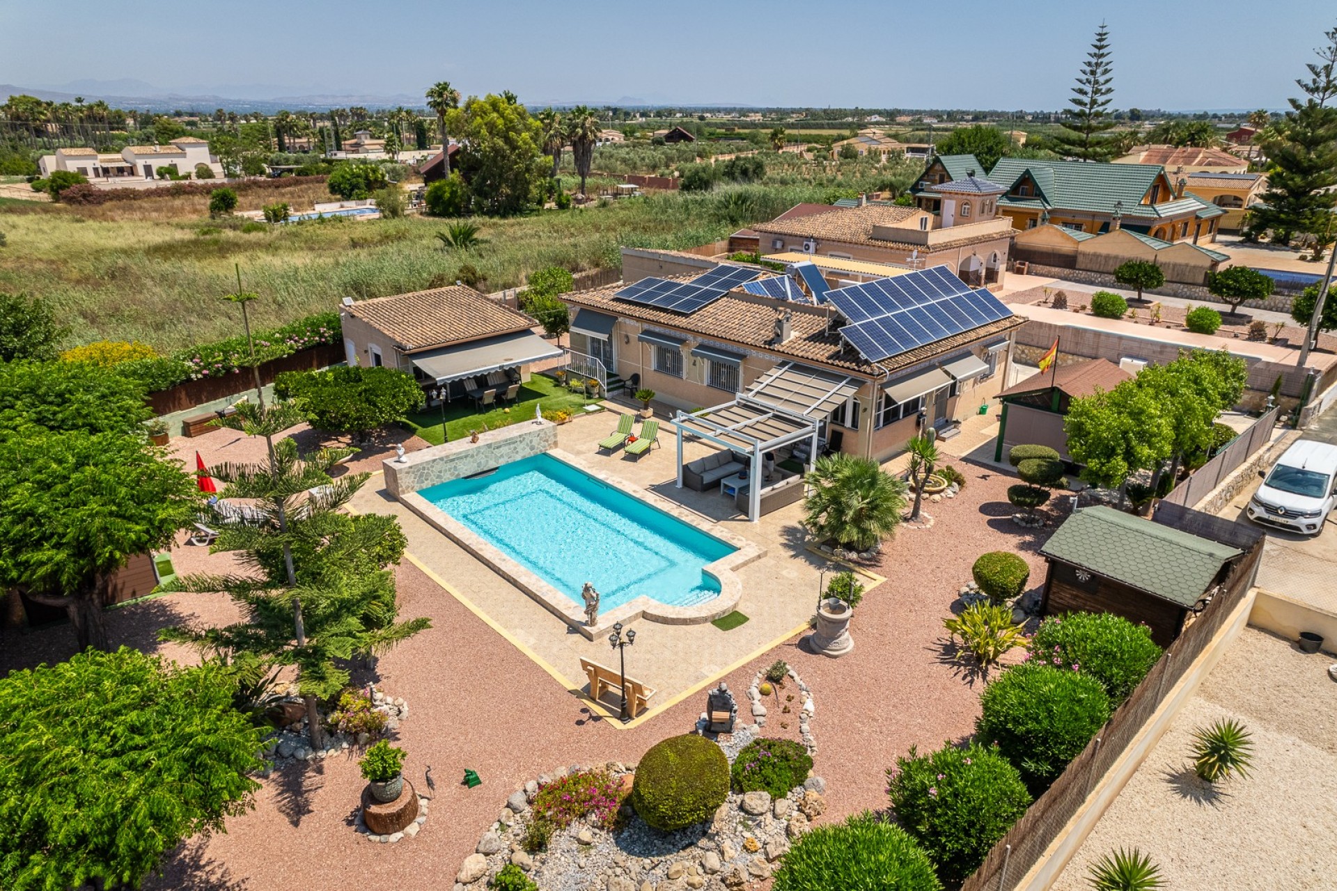 Återförsäljning - Villa -
Catral - Costa Blanca