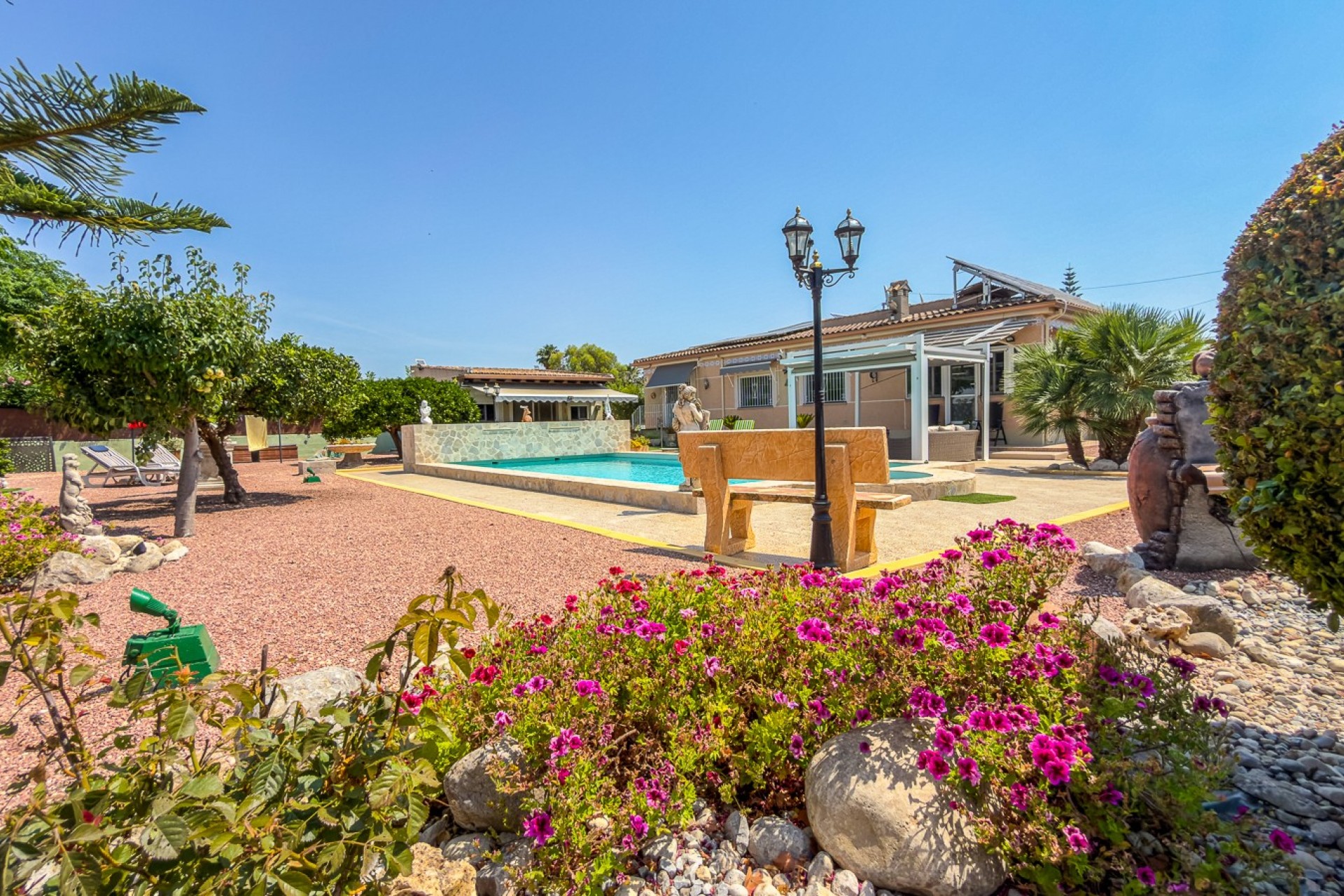 Återförsäljning - Villa -
Catral - Costa Blanca