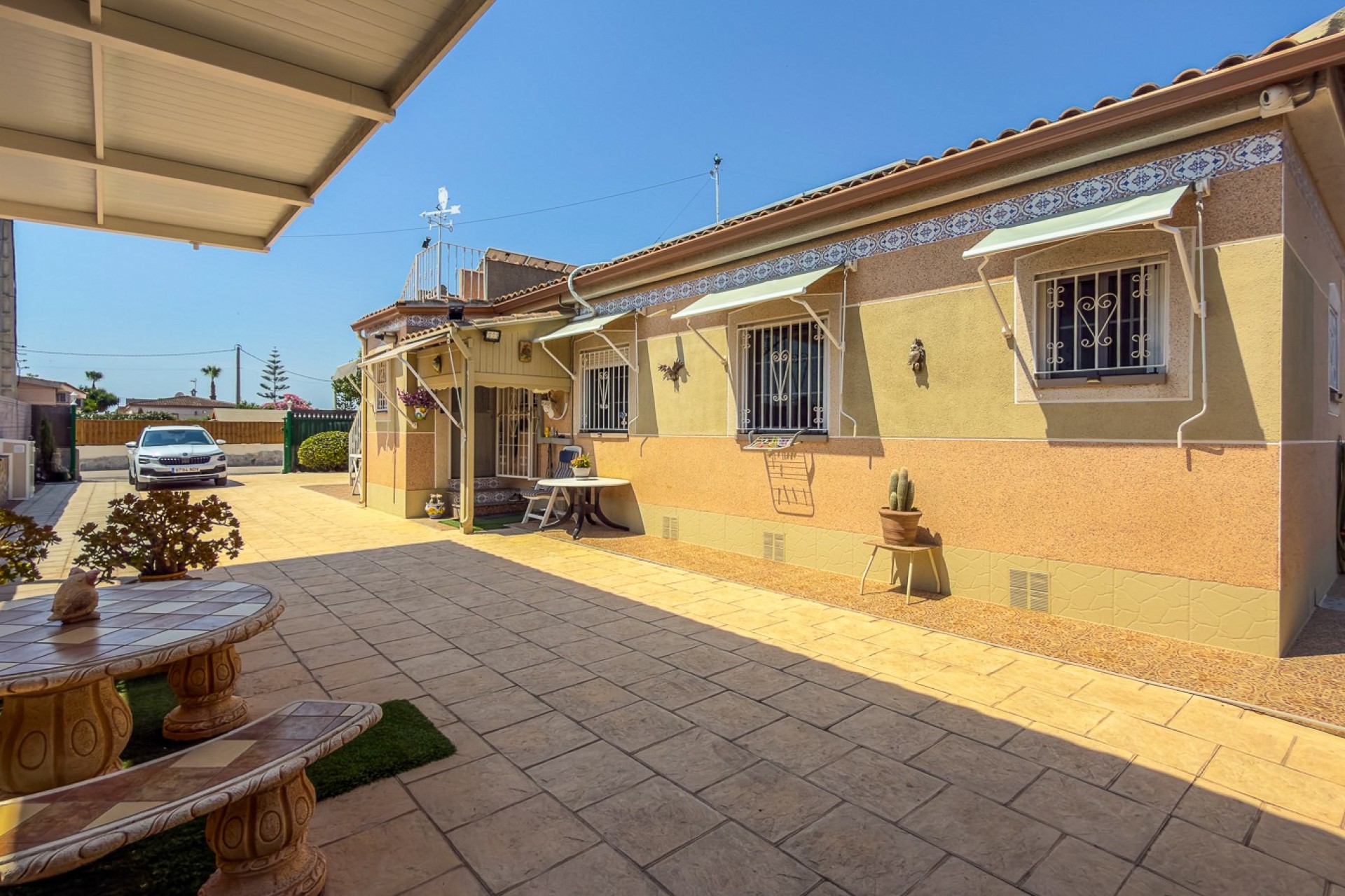 Återförsäljning - Villa -
Catral - Costa Blanca