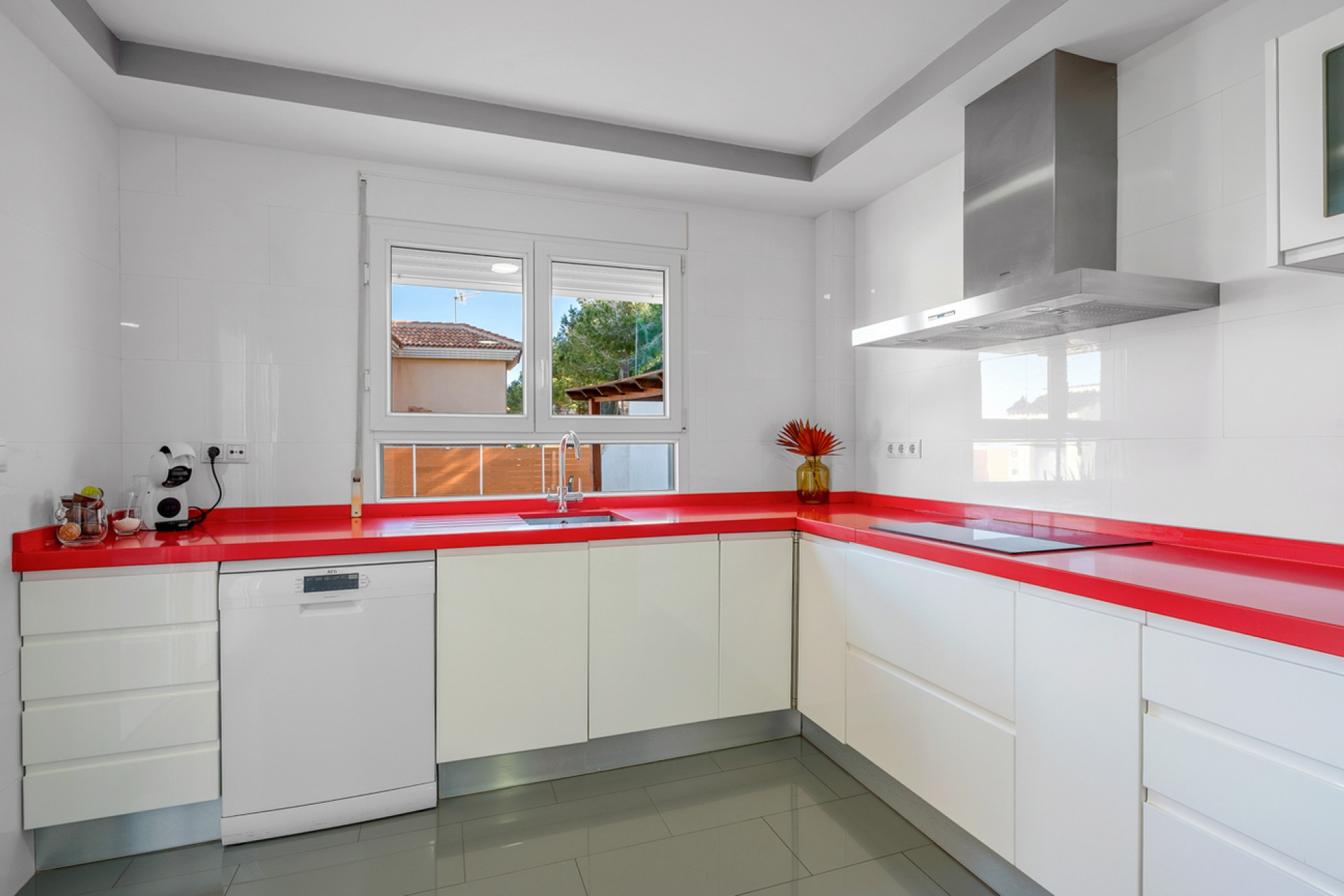 Återförsäljning - Villa -
Ciudad De Las Comunicaciones - Costa Blanca