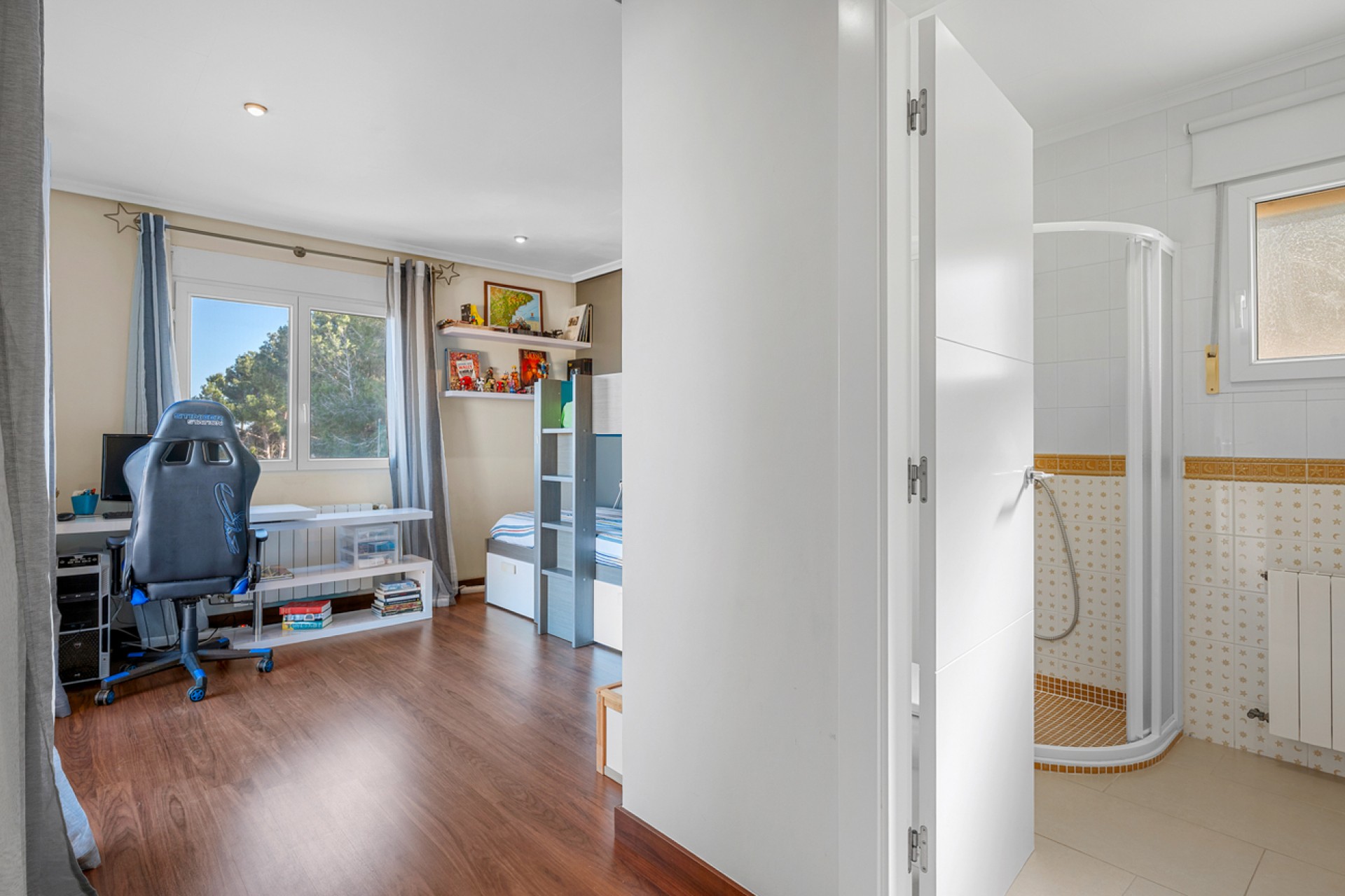 Återförsäljning - Villa -
Ciudad De Las Comunicaciones - Costa Blanca