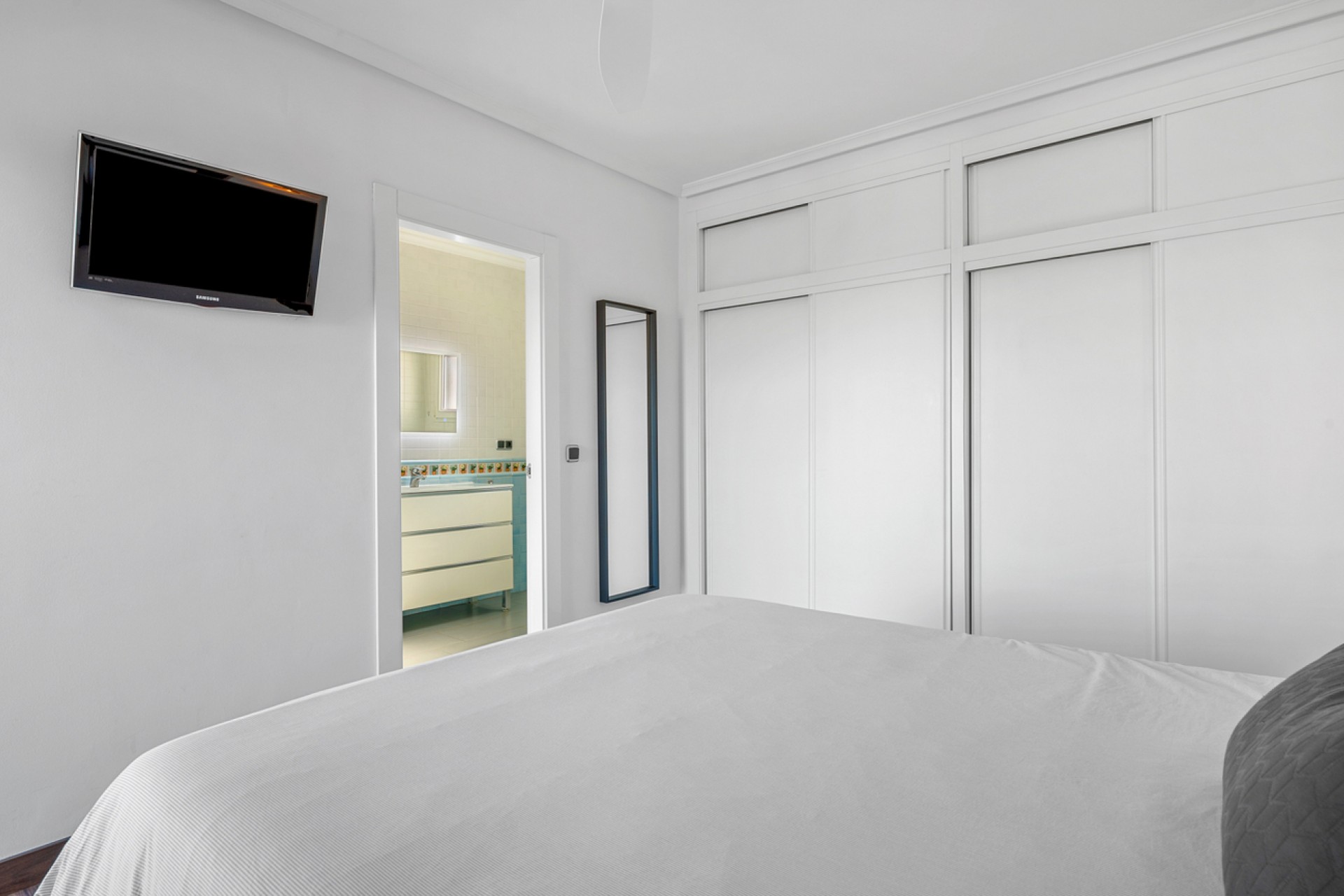 Återförsäljning - Villa -
Ciudad De Las Comunicaciones - Costa Blanca