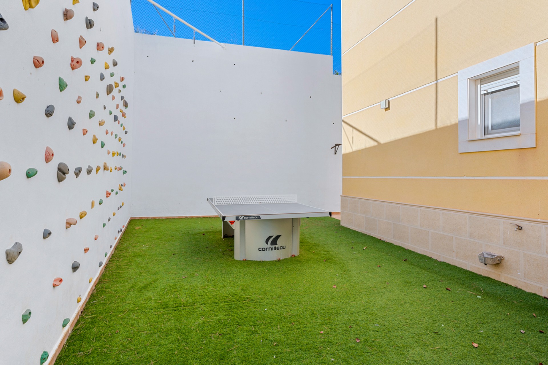 Återförsäljning - Villa -
Ciudad De Las Comunicaciones - Costa Blanca