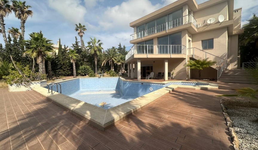 Återförsäljning - Villa -
Ciudad Quesada - Costa Blanca Sur