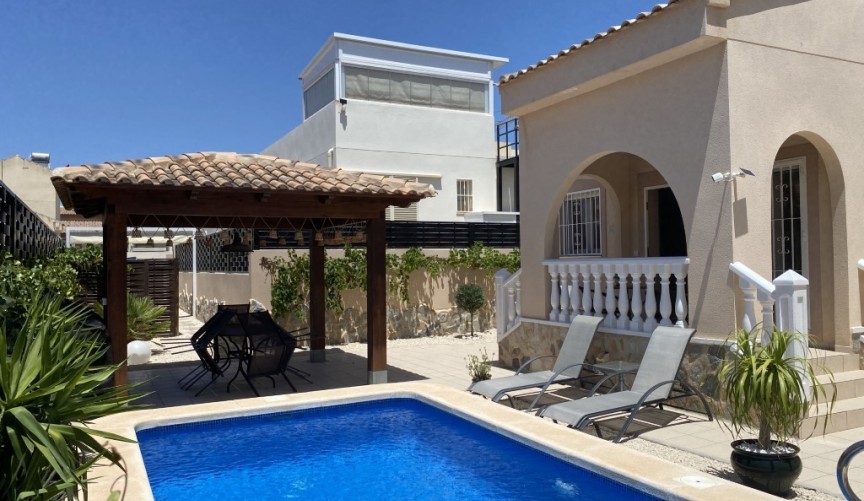 Återförsäljning - Villa -
Ciudad Quesada - Costa Blanca