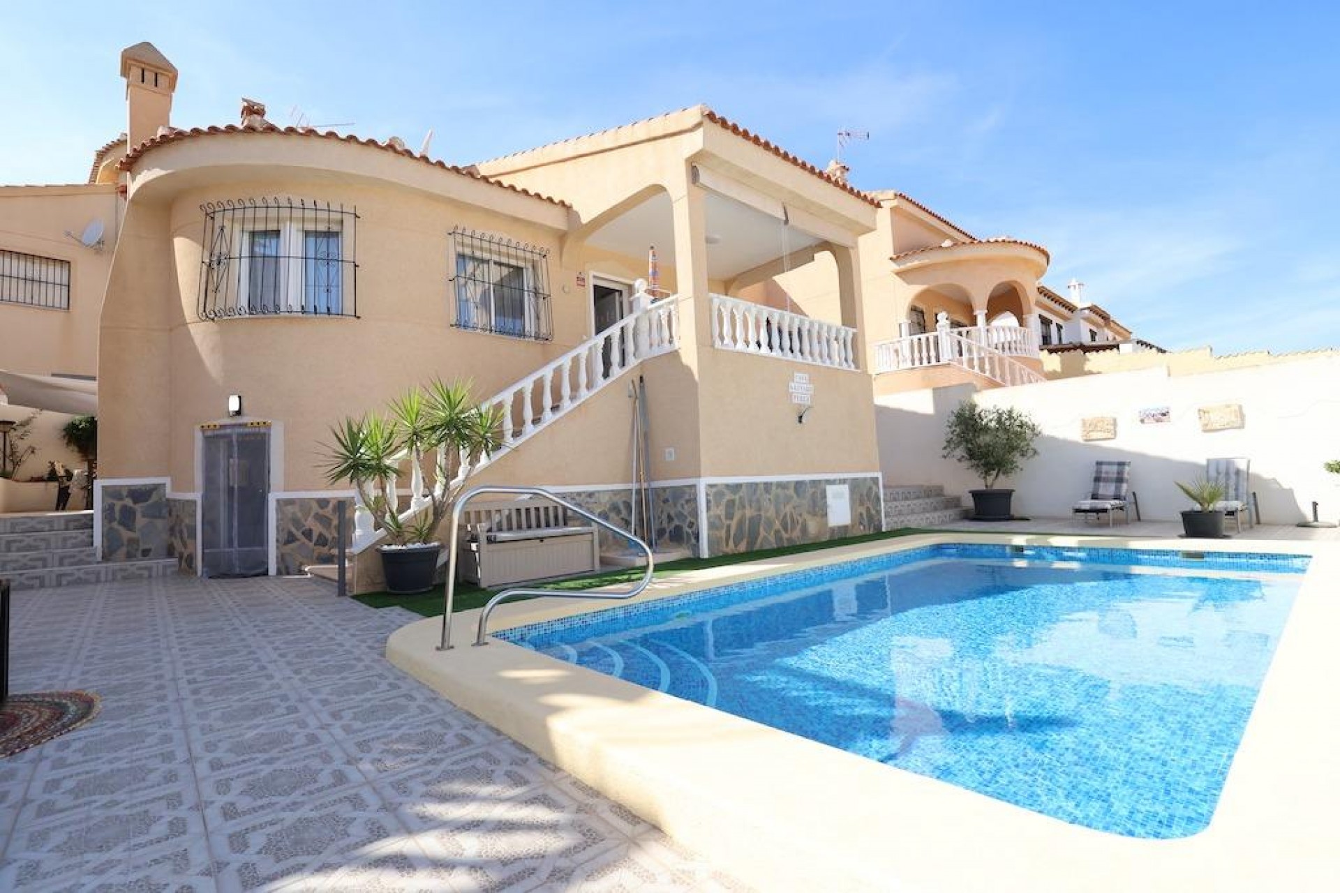 Återförsäljning - Villa -
Ciudad Quesada - Costa Blanca