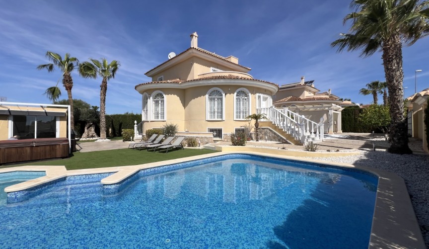 Återförsäljning - Villa -
Ciudad Quesada - Costa Blanca