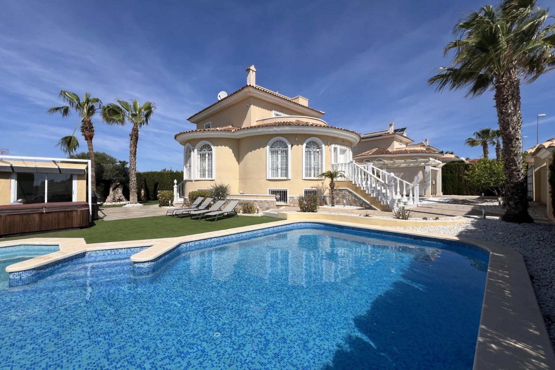 Återförsäljning - Villa -
Ciudad Quesada - Costa Blanca