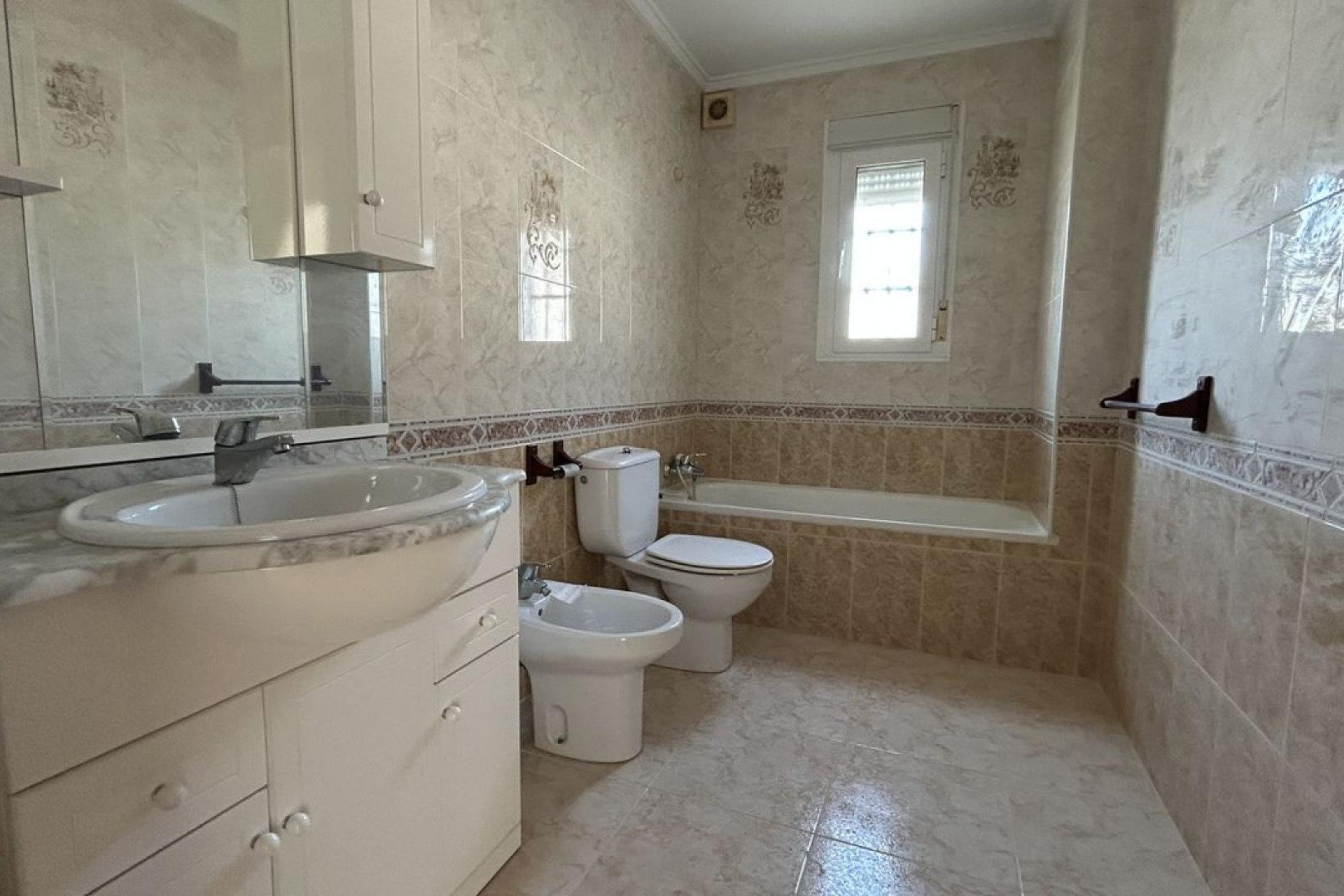 Återförsäljning - Villa -
Ciudad Quesada - Costa Blanca