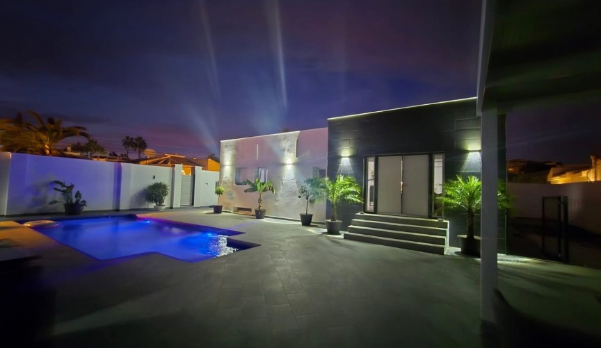 Återförsäljning - Villa -
Ciudad Quesada - Costa Blanca