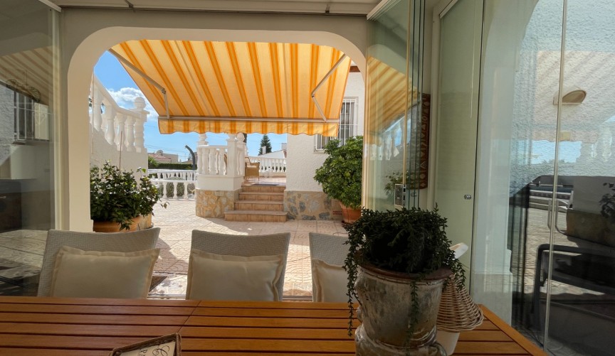 Återförsäljning - Villa -
Ciudad Quesada - Costa Blanca