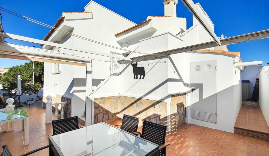 Återförsäljning - Villa -
Ciudad Quesada - Costa Blanca