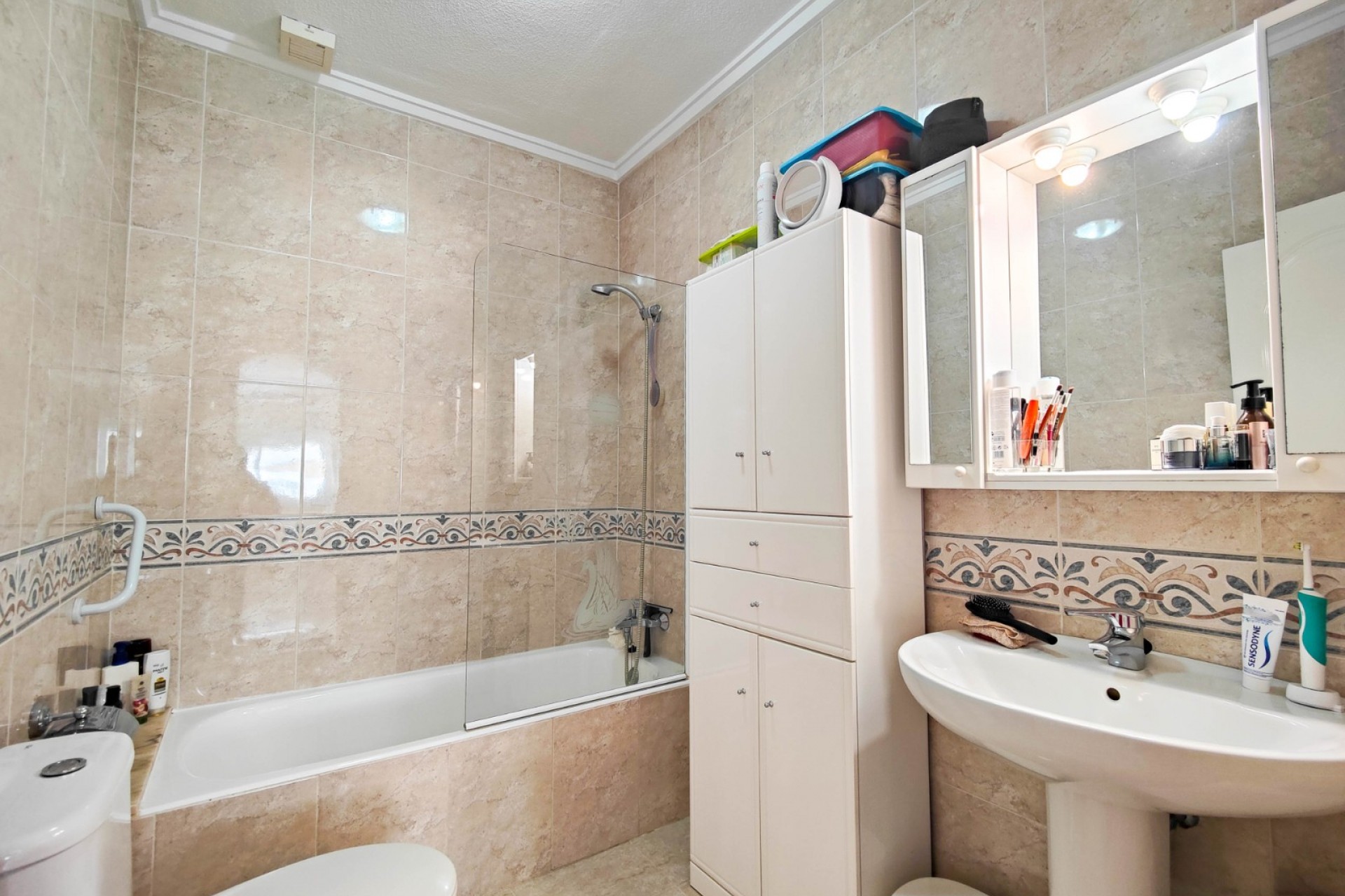 Återförsäljning - Villa -
Ciudad Quesada - Costa Blanca