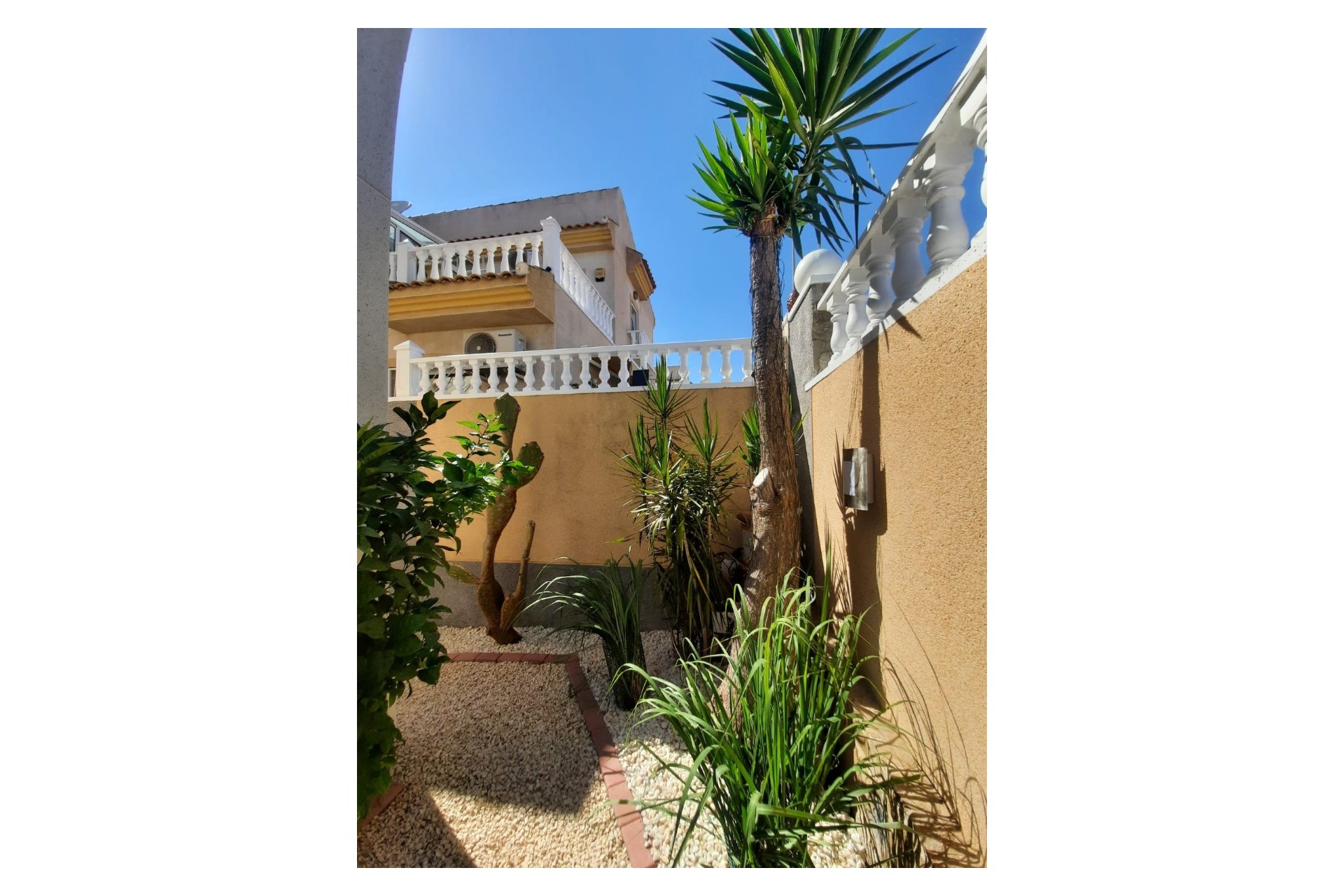 Återförsäljning - Villa -
Ciudad Quesada - Costa Blanca