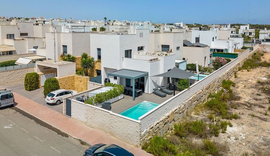 Återförsäljning - Villa -
Ciudad Quesada - Costa Blanca